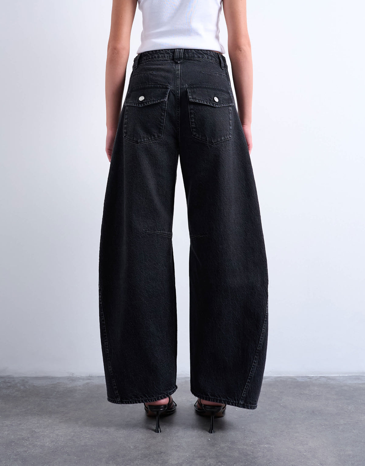 Topshop Horseshoe high rise barrel jean circular design in washed black