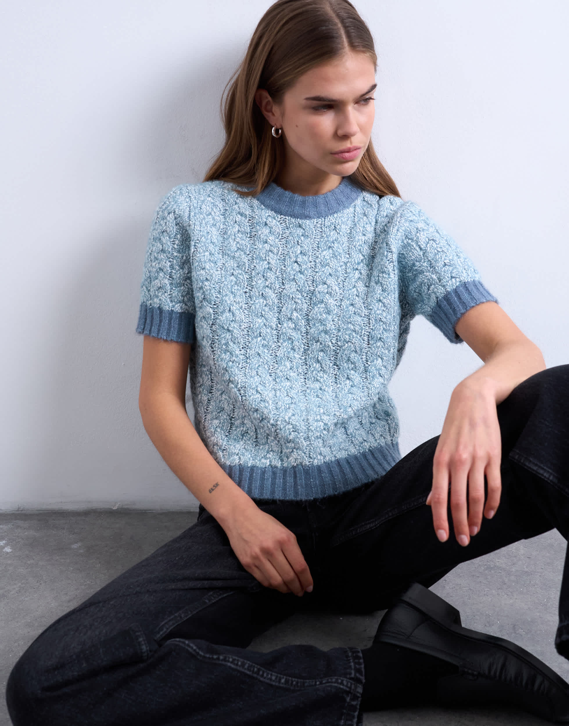 Topshop Kurzarmshirt mit Zopfmuster in Hellblau