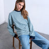 T-shirt rayé bleu à manches longues et coupe ample style skater de Topshop