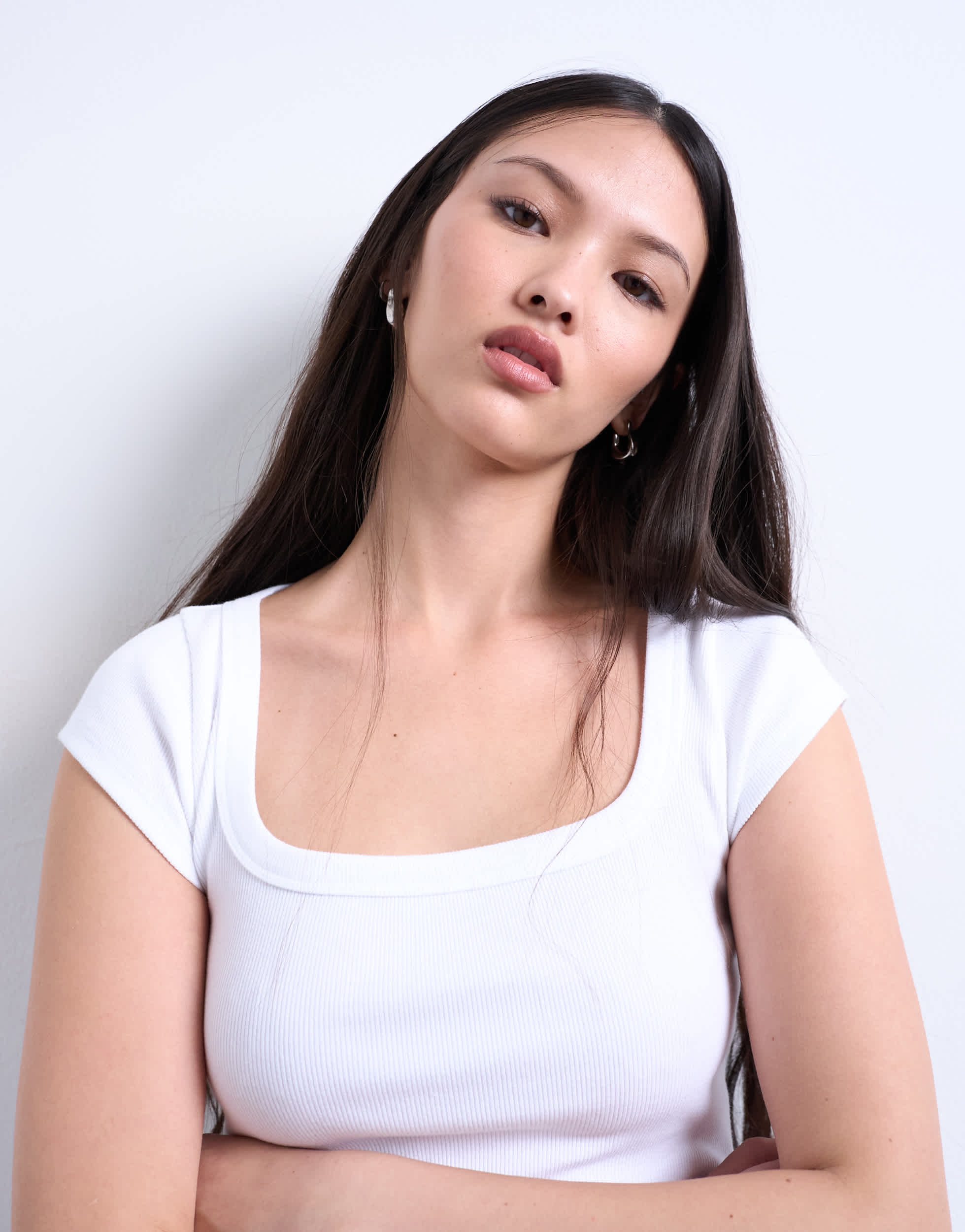 Topshop T-Shirt mit eckigem Halsausschnitt, Rippstrick und kurzen Ärmeln in Weiß