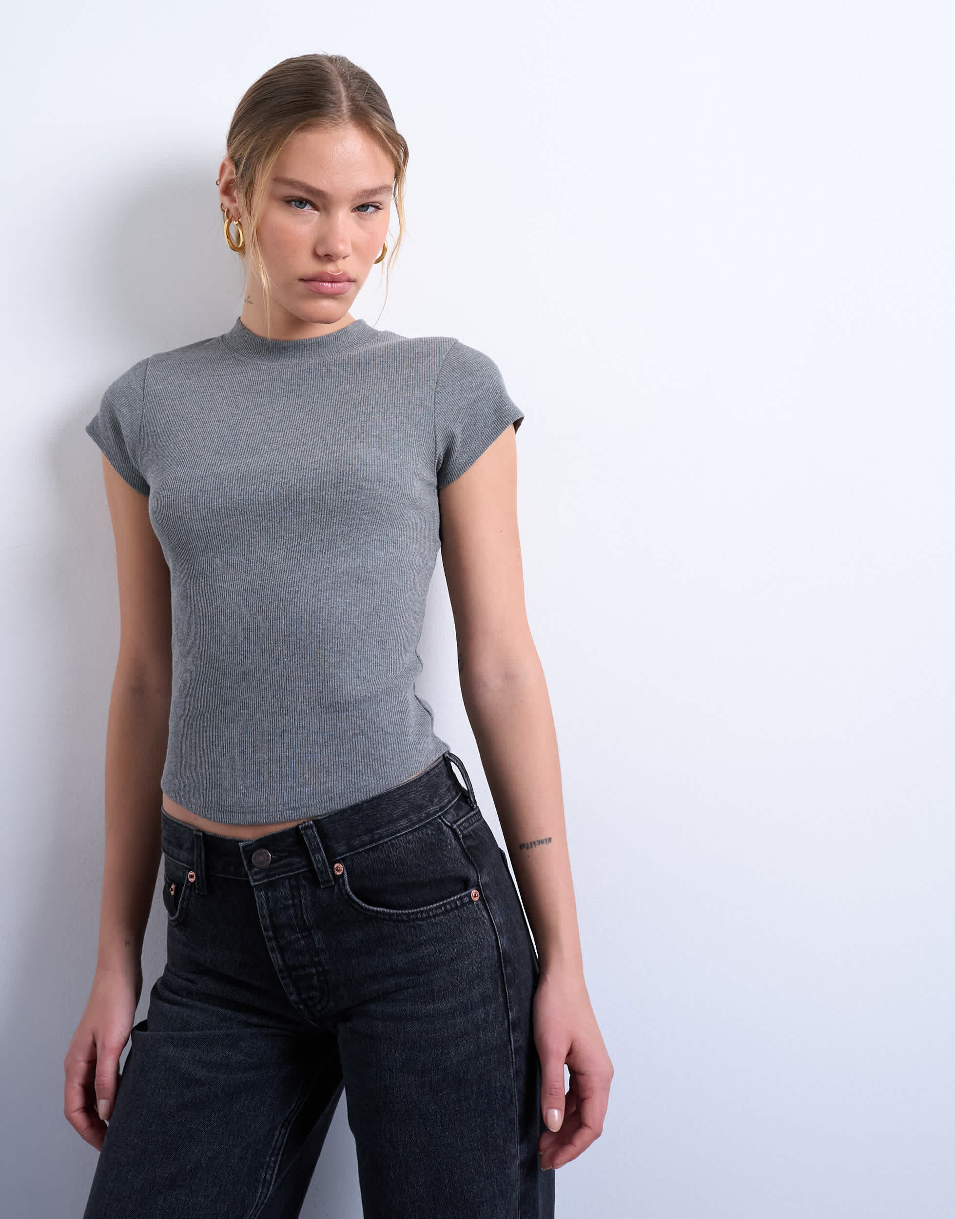 Topshop rib fitted curve hem tee in grey marl