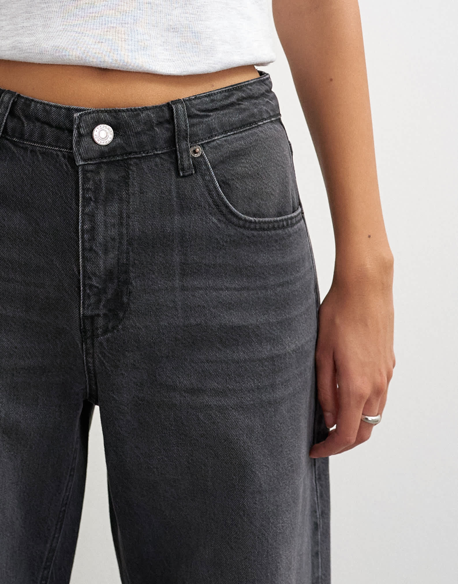 Topshop Barrel mid rise jean in washed black