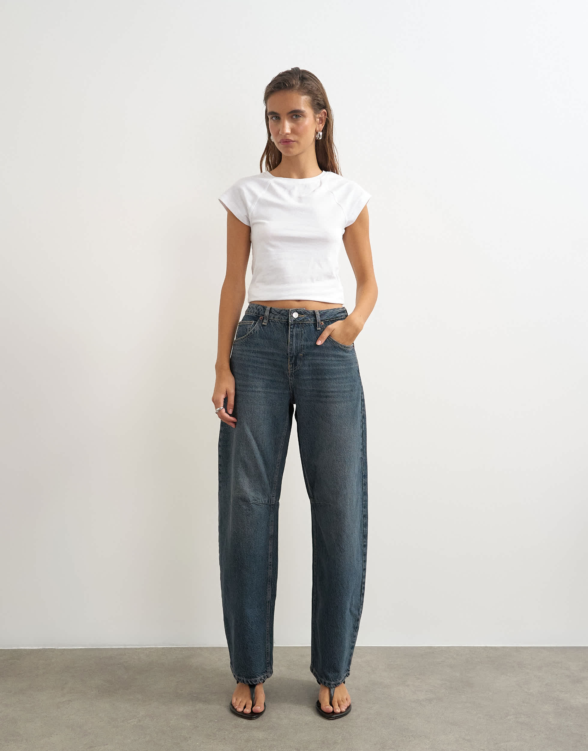 Topshop Barrel mid rise jean in blue black