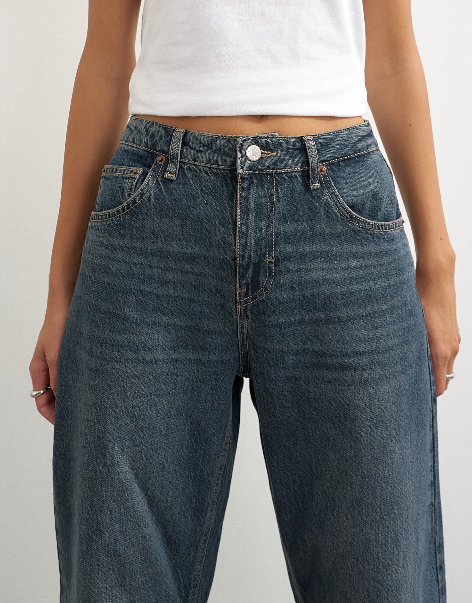 Topshop Barrel mid rise jean in blue black