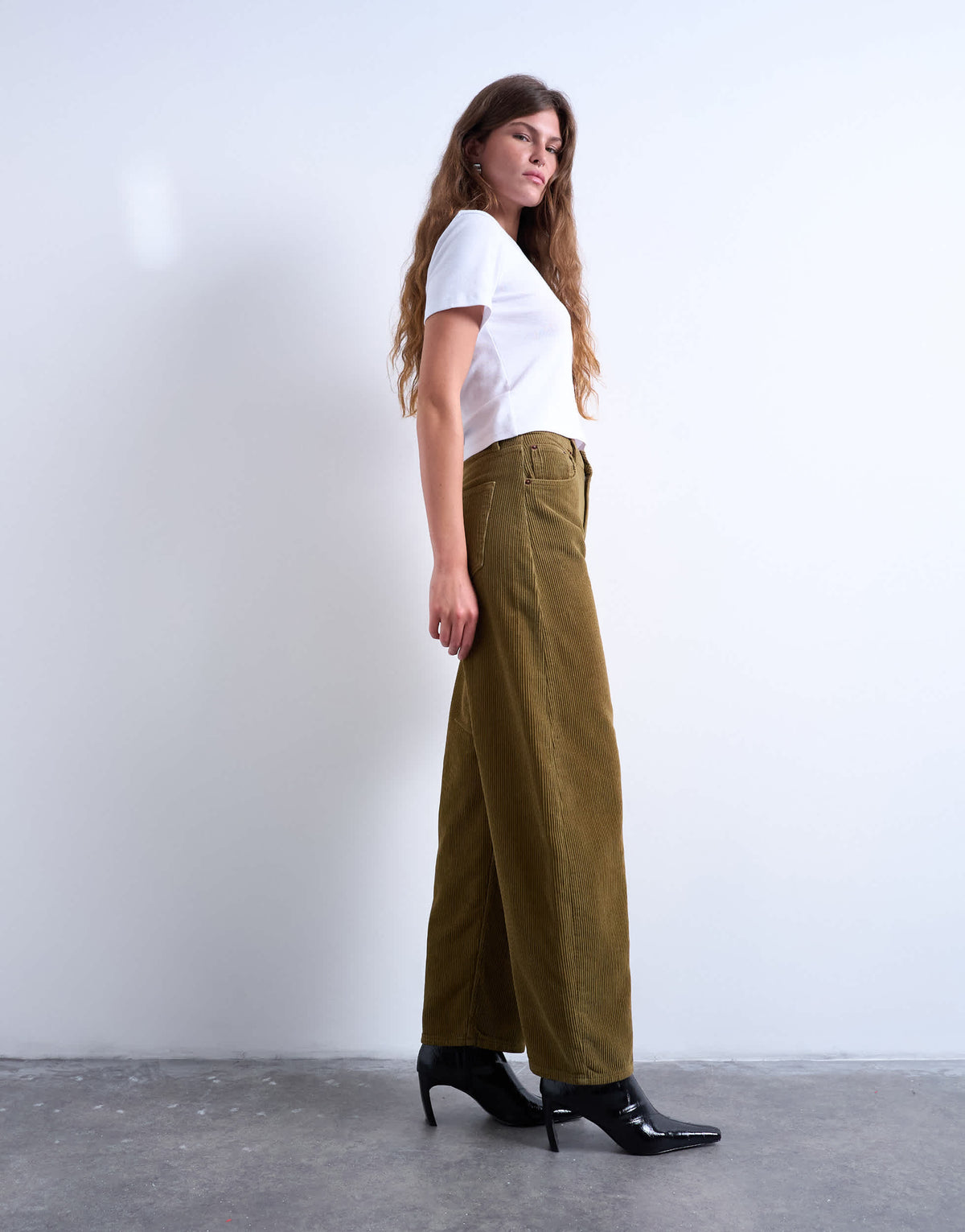 Topshop Barrel mid rise jean in honey cord