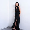 Schwarzes, tief ausgeschnittenes Rüschen-Maxikleid von Topshop