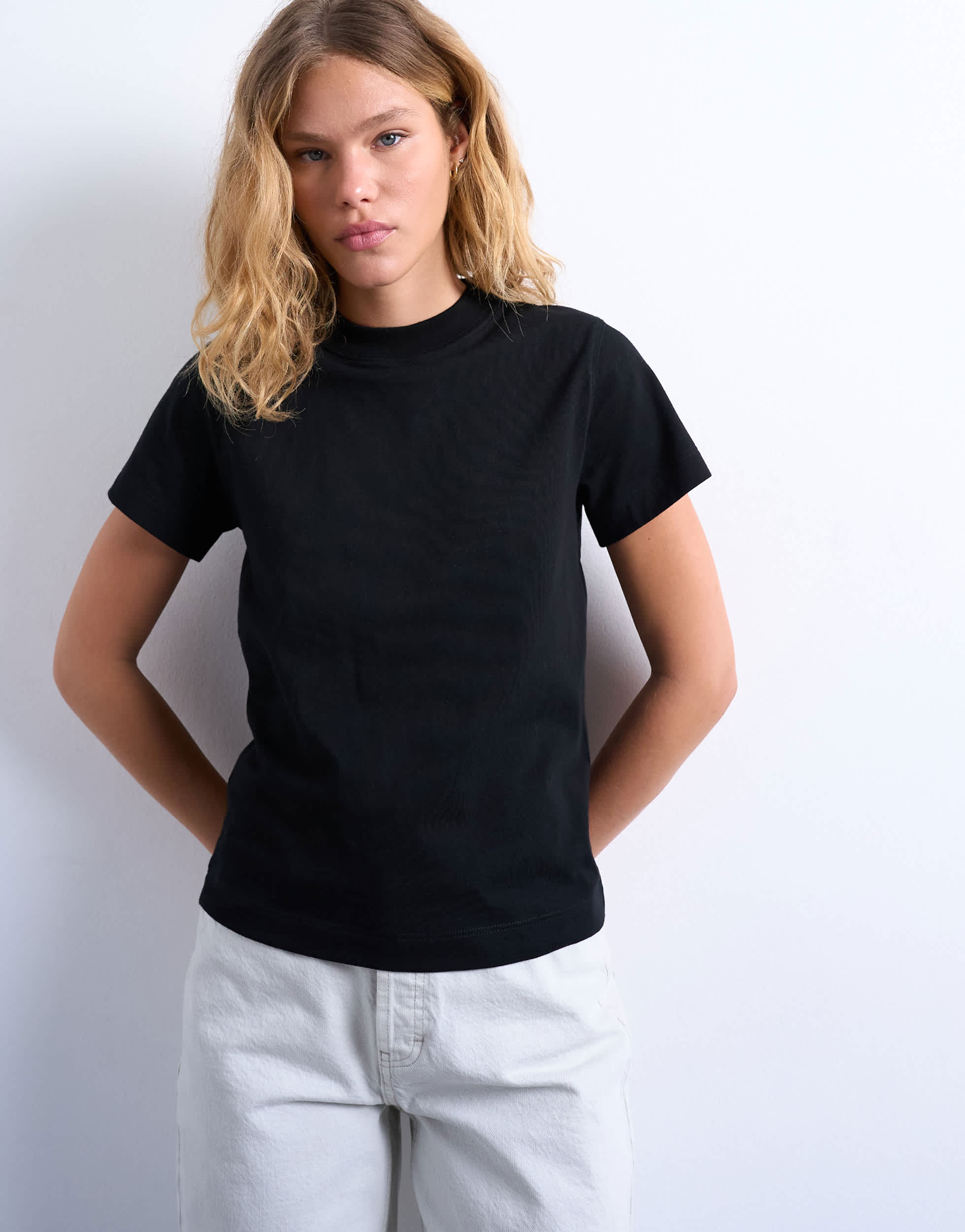 Topshop kastenförmiges T-Shirt in Schwarz