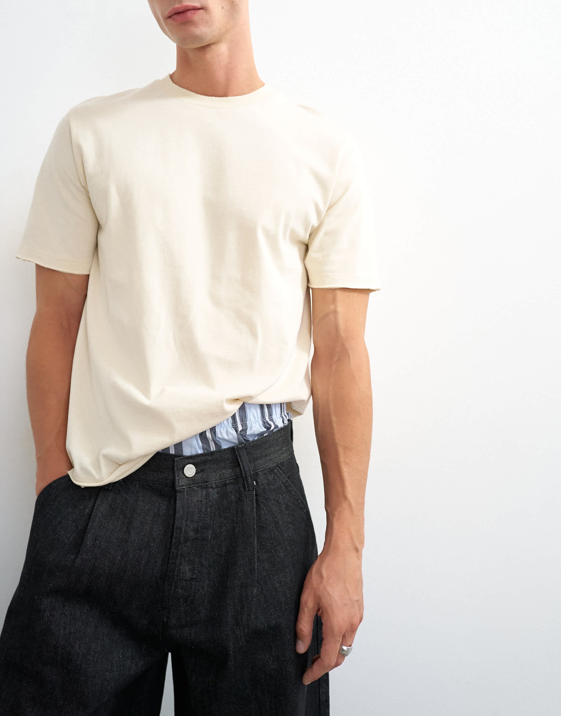 Topman pleated barrel jean in mid wash blue