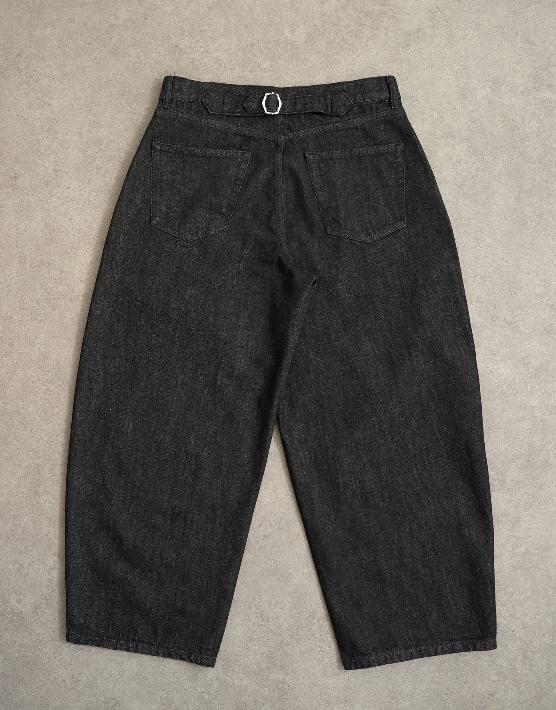Topman pleated barrel jean in mid wash blue