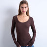 Topshop Premium-Rippstrick-Langarmshirt mit weitem Rundhalsausschnitt in Schokoladenbraun