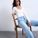 Topshop Premium Rippstrick-Langarmshirt mit weitem Rundhalsausschnitt in Ecru