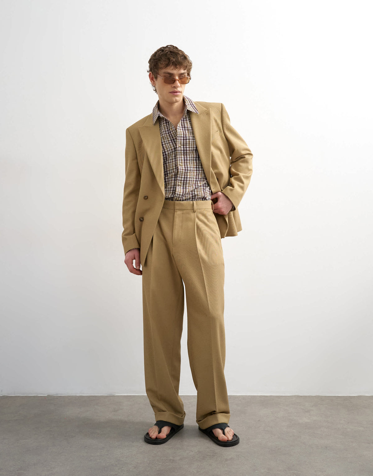 Topman relaxed twill suit trousers in beige