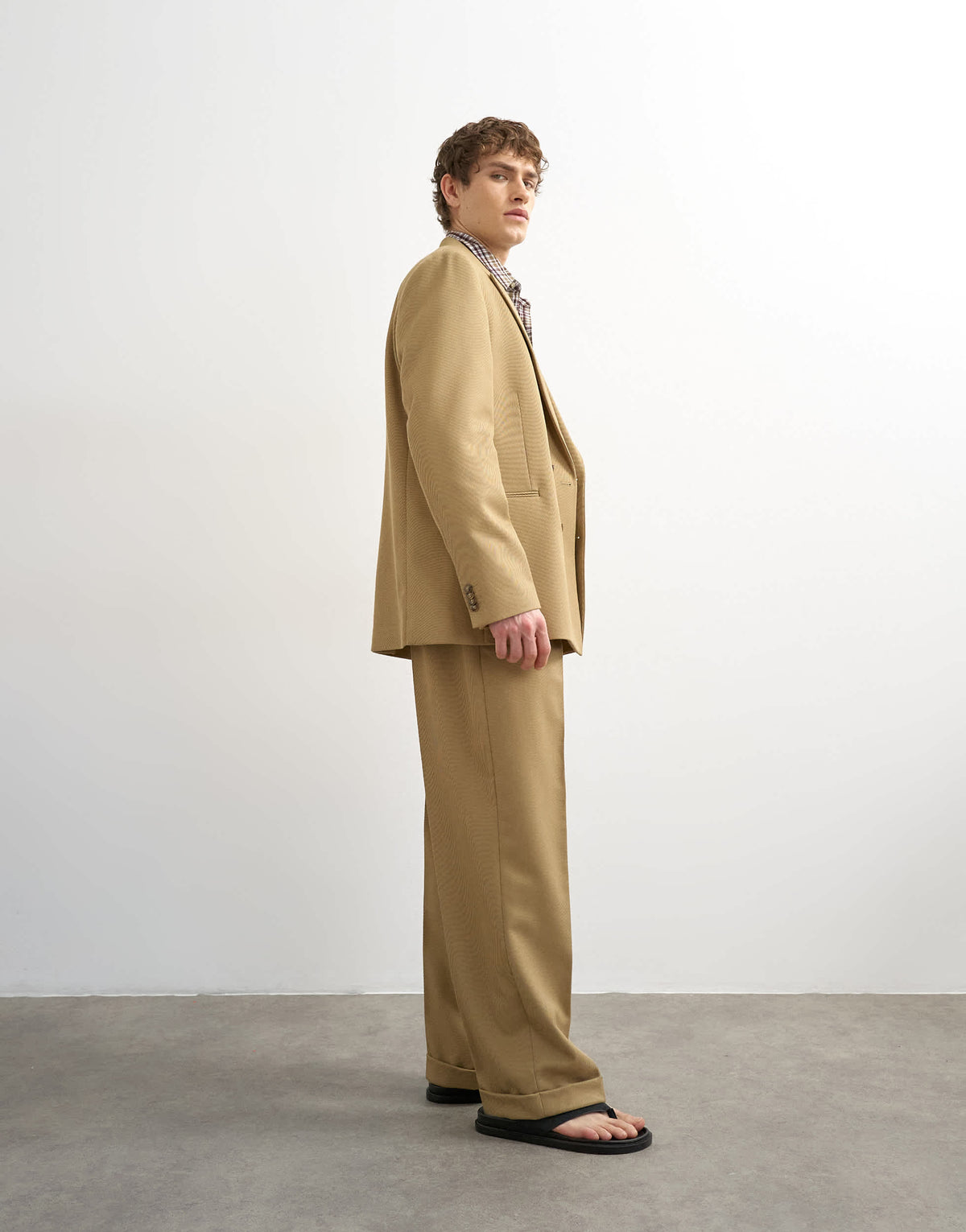 Topman relaxed twill suit trousers in beige