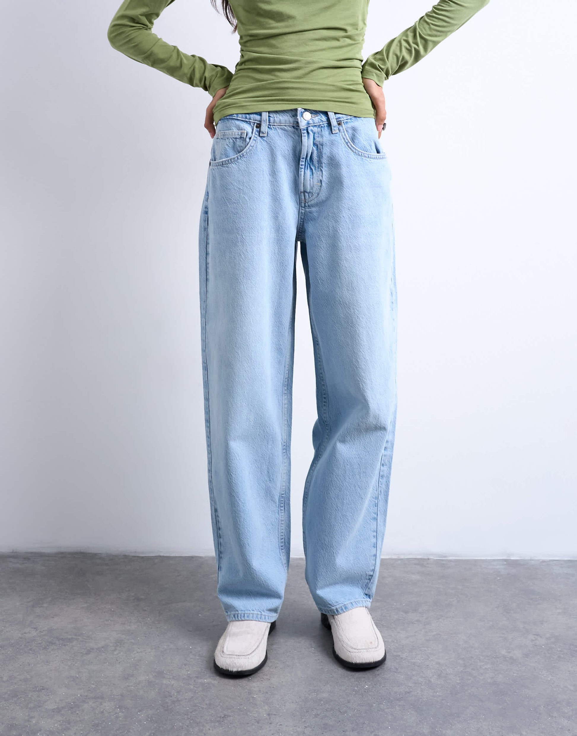 Topshop Lowrie low rise baggy jean in bleach
