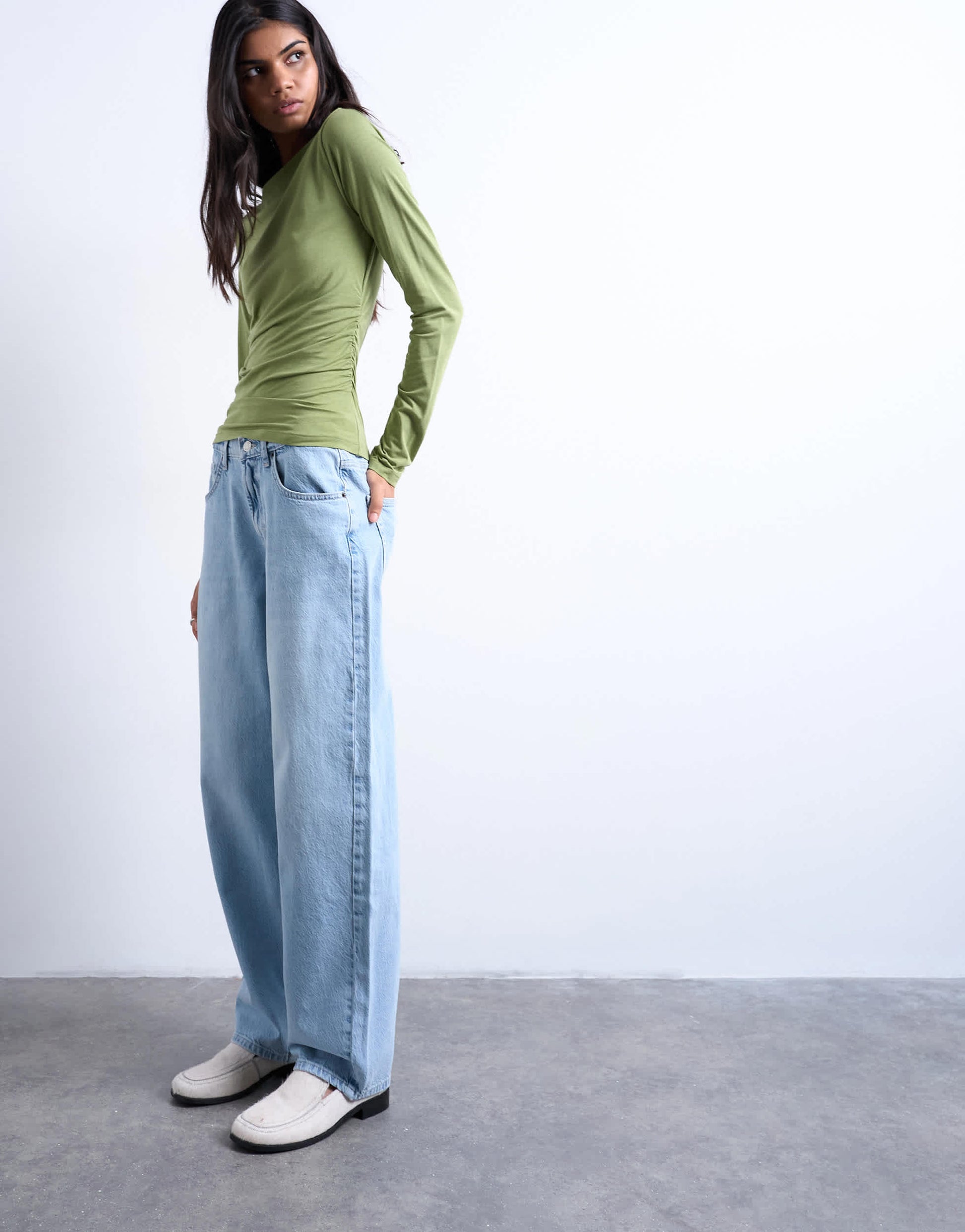 Topshop Lowrie low rise baggy jean in bleach