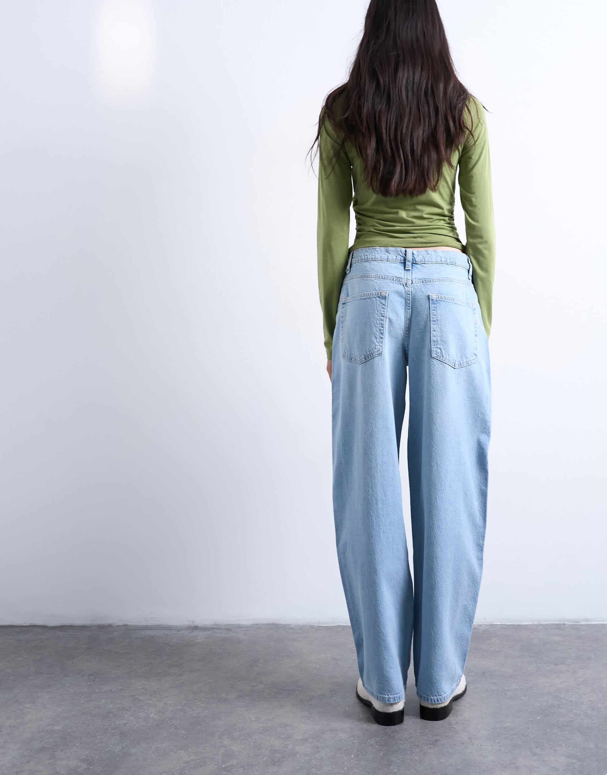 Topshop Lowrie low rise baggy jean in bleach