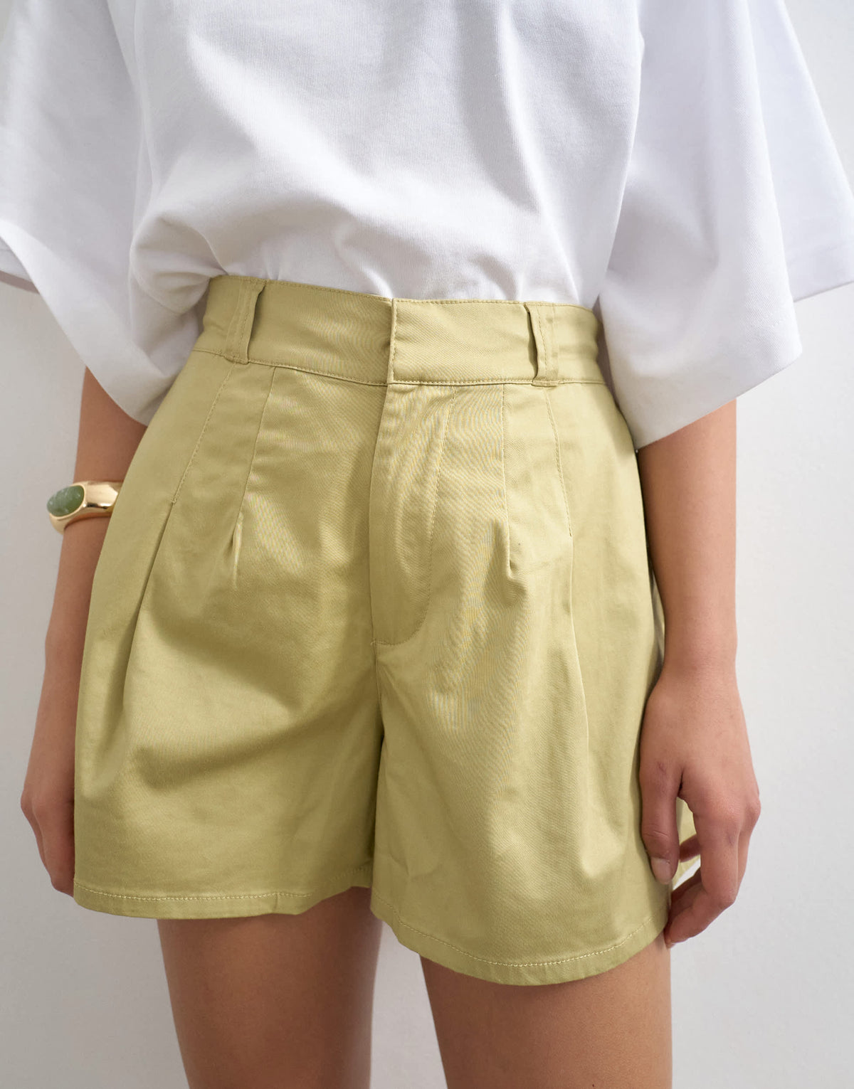 Topshop clean a-line short in neutral