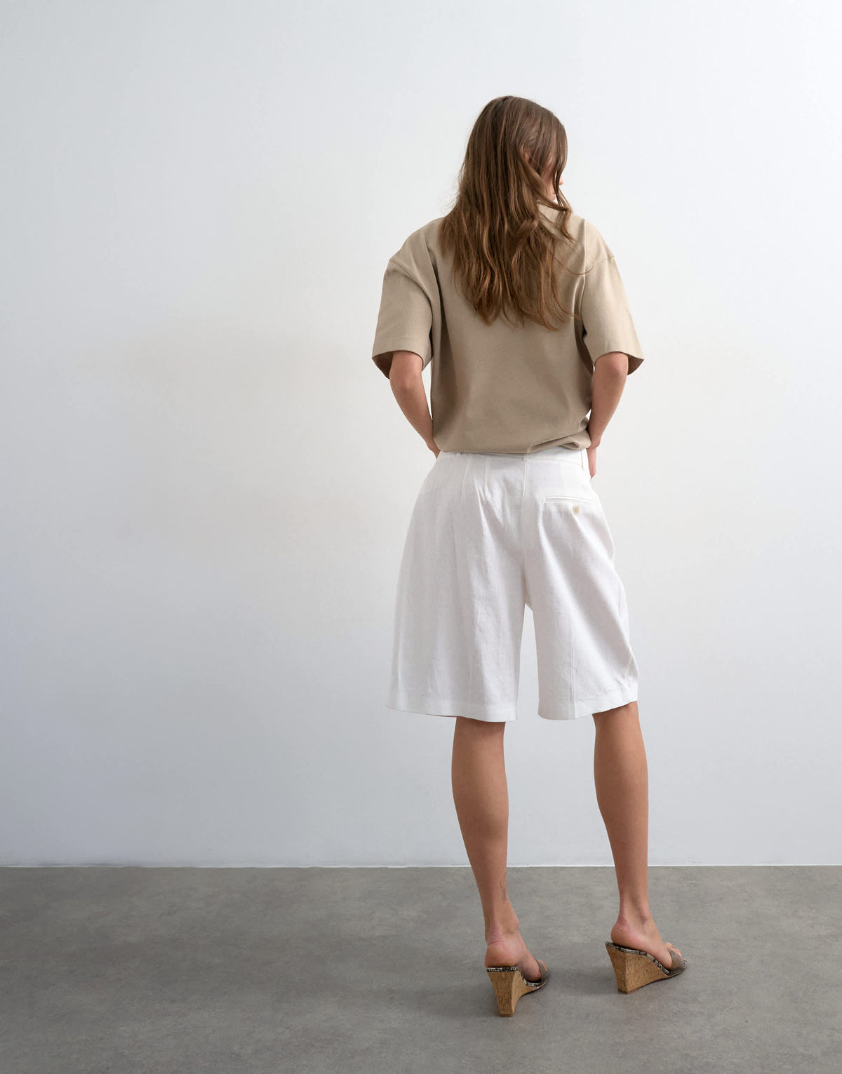 Topshop tailored linen blend ovoid bermuda shorts in ecru