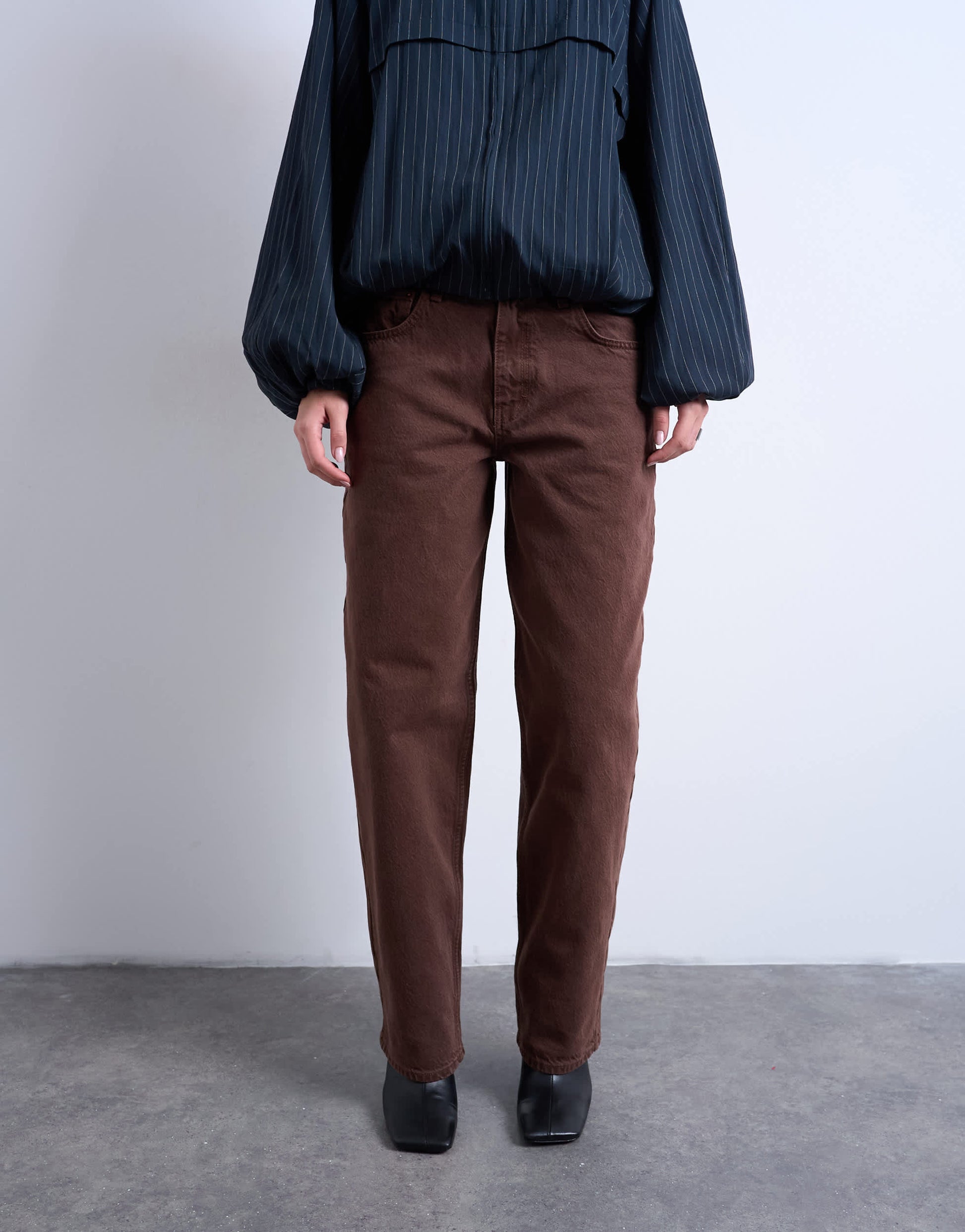 Topshop Lowrie low rise baggy jeans in chocolate