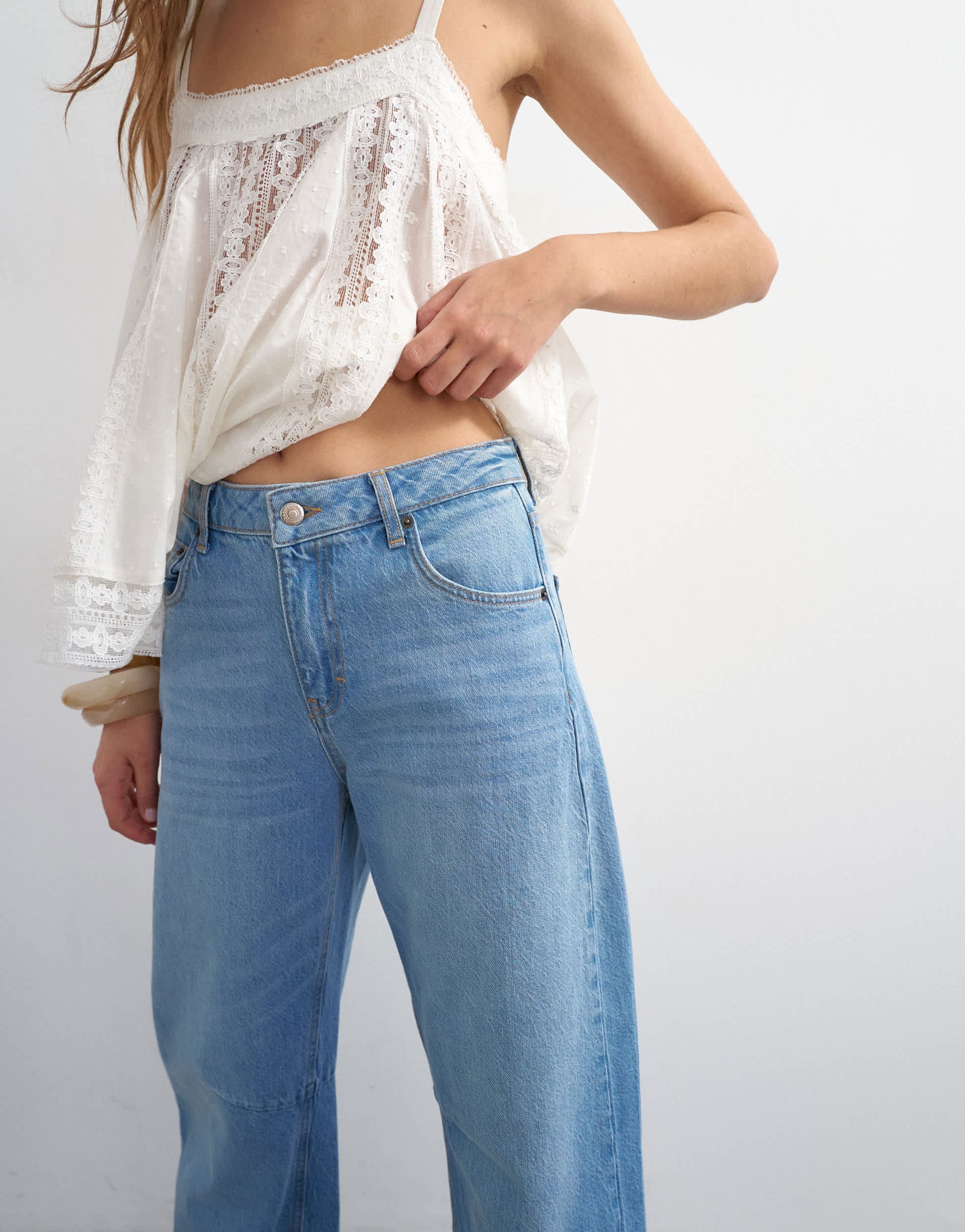 Topshop barrel mid rise jean in bleach