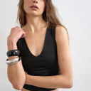Topshop Tanktop mit V-Ausschnitt und geraffter Seite in Schwarz
