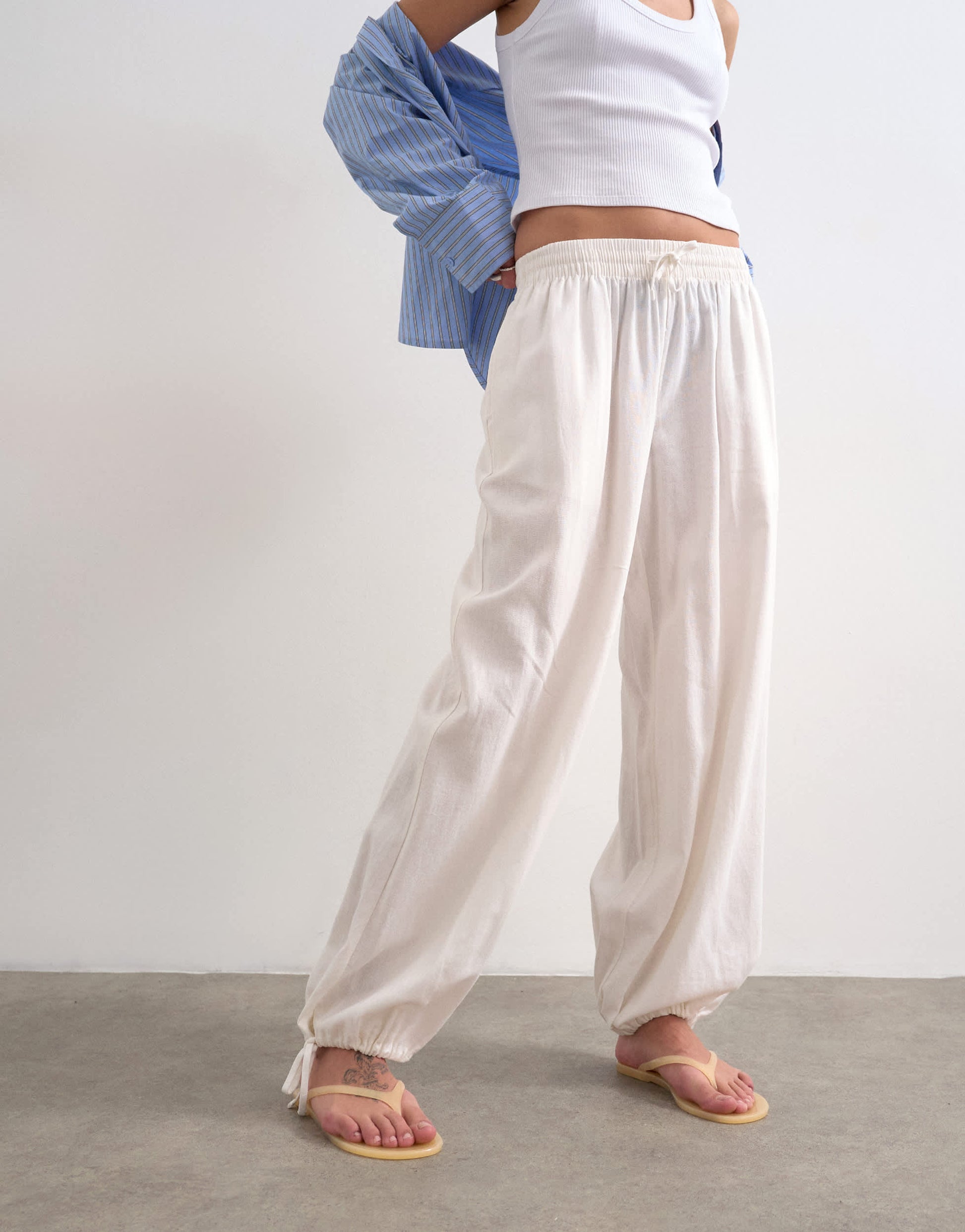 Topshop linen elasticated waist balloon trouser in white