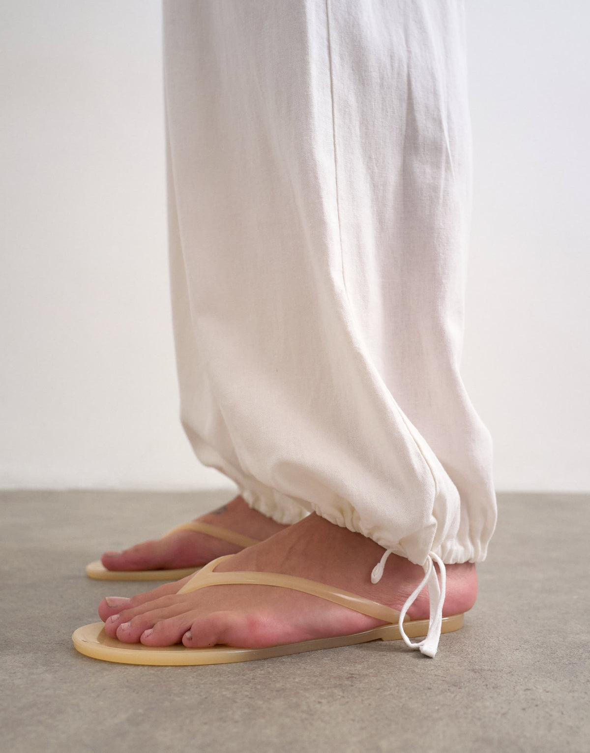 Topshop linen elasticated waist balloon trouser in white