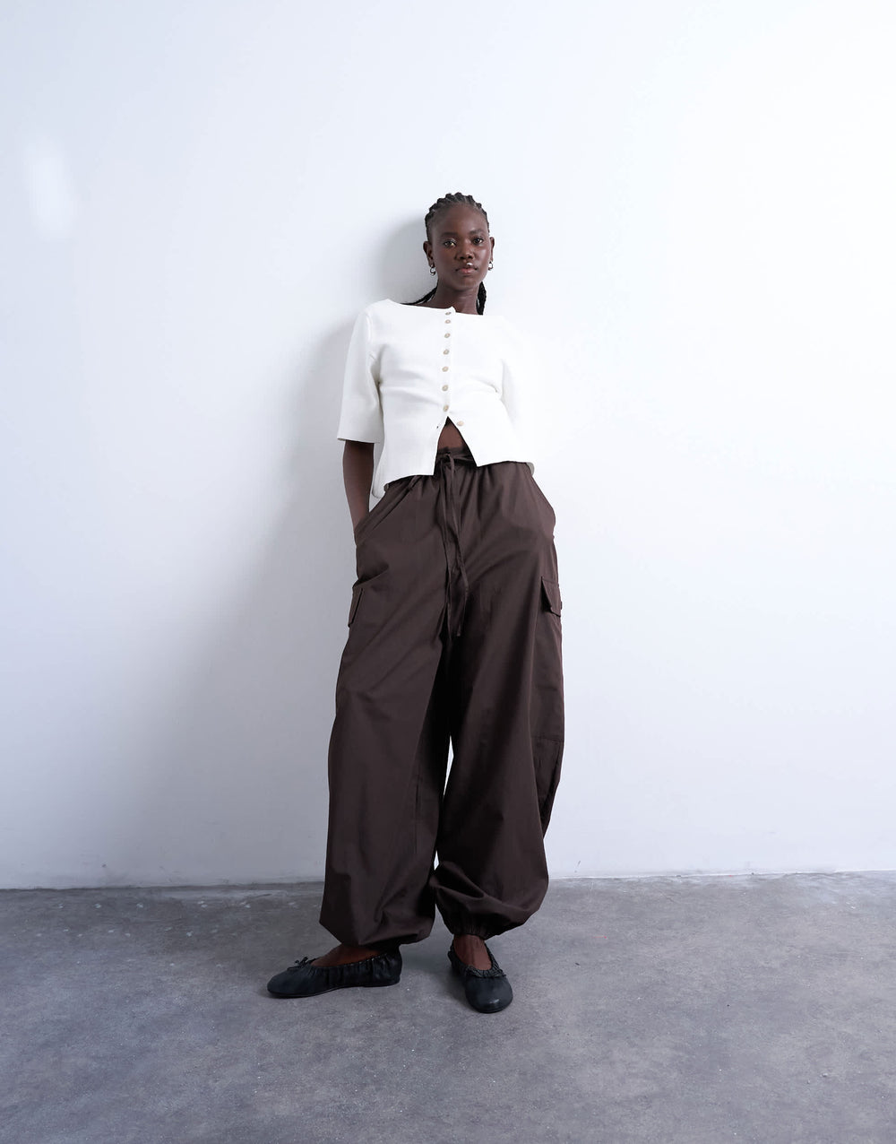 Topshop Cargohose mit Ballonmuster in Schokoladenbraun