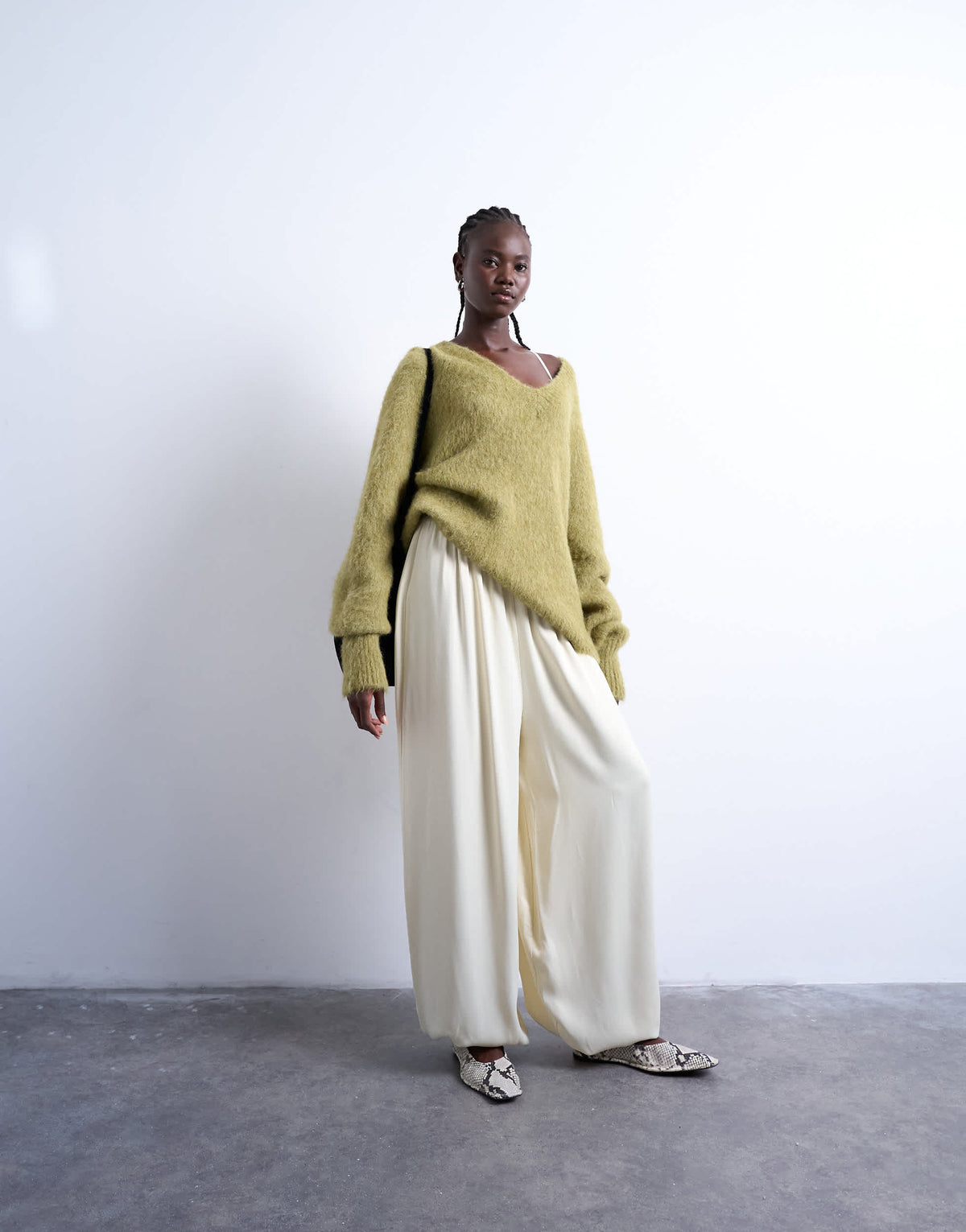 Topshop Satinhose mit hohem Bund und weitem Ballonrock in Austernfarbe