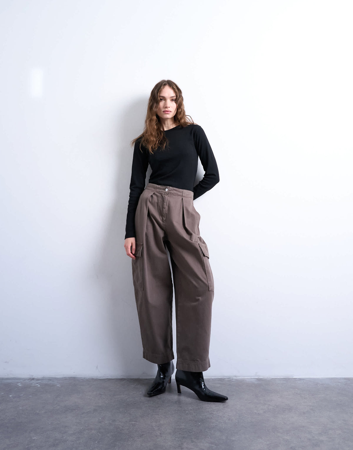 Topshop heavy wash cargo trousers with pleats in brown