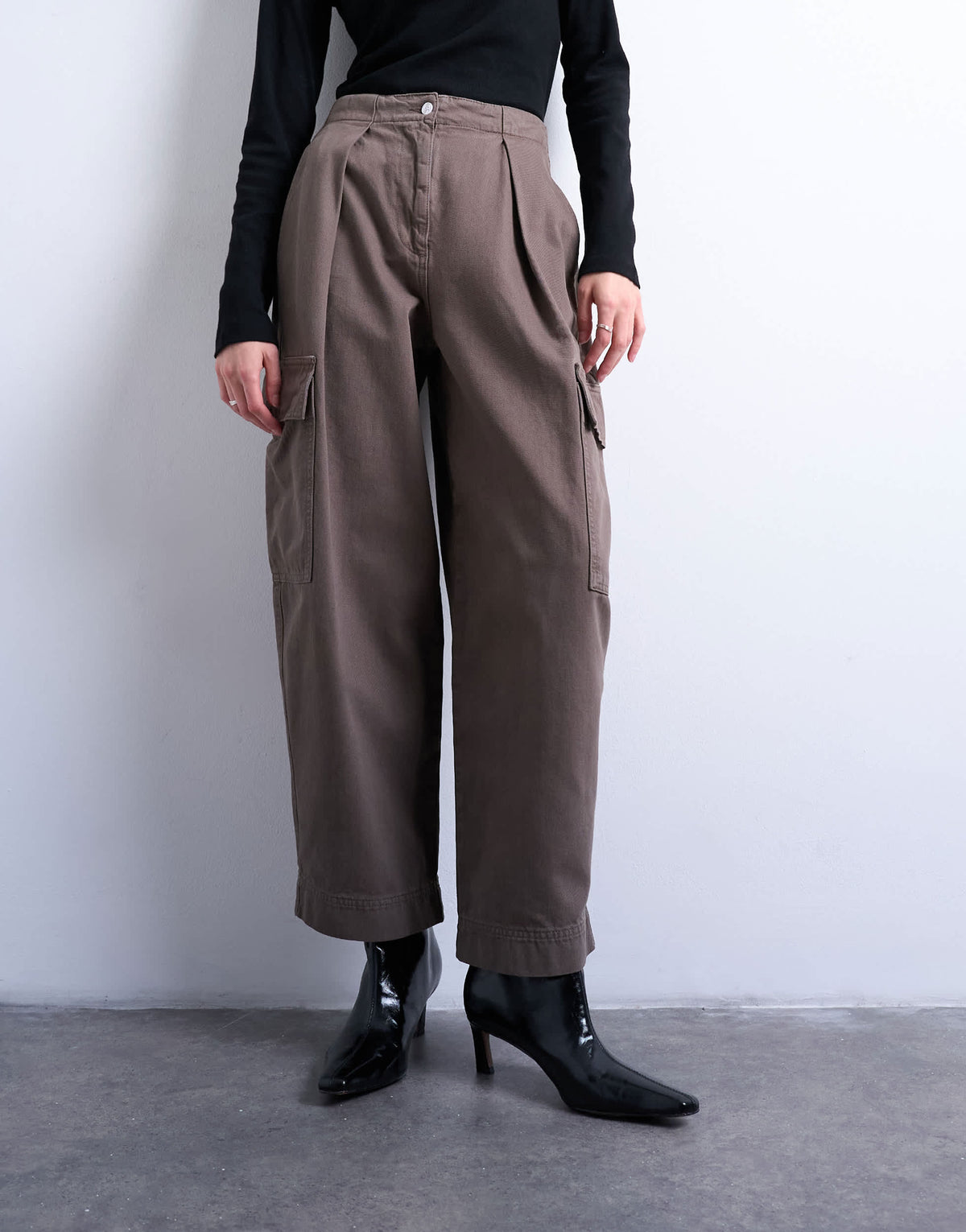 Topshop heavy wash cargo trousers with pleats in brown