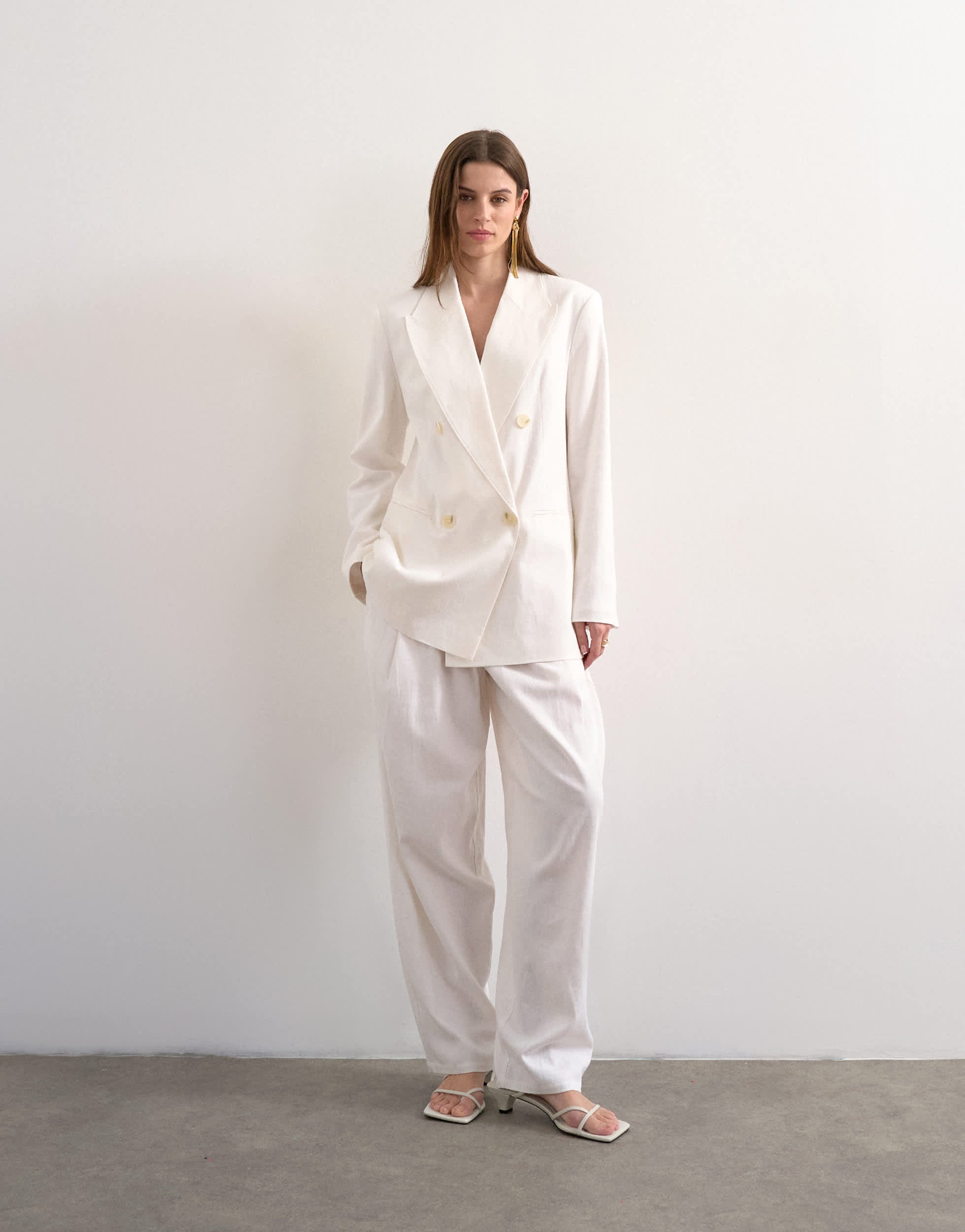 Topshop linen barrel leg trouser in white