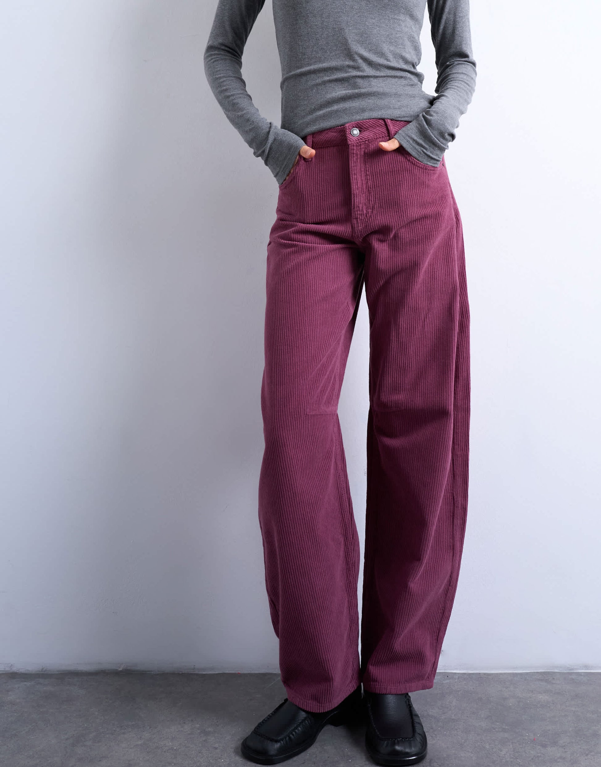 Topshop Barrel mid rise jean in purple cord