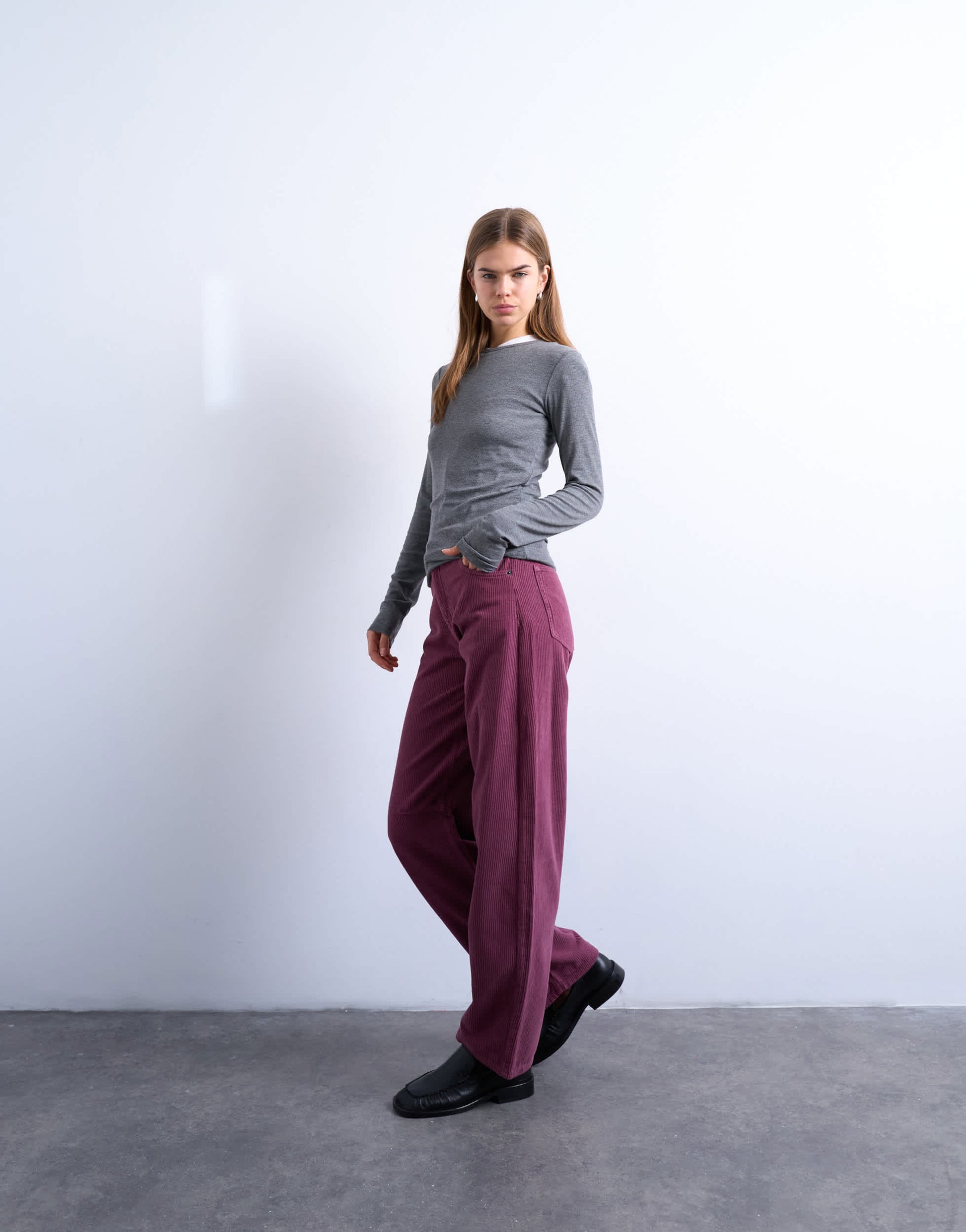 Topshop Barrel mid rise jean in purple cord