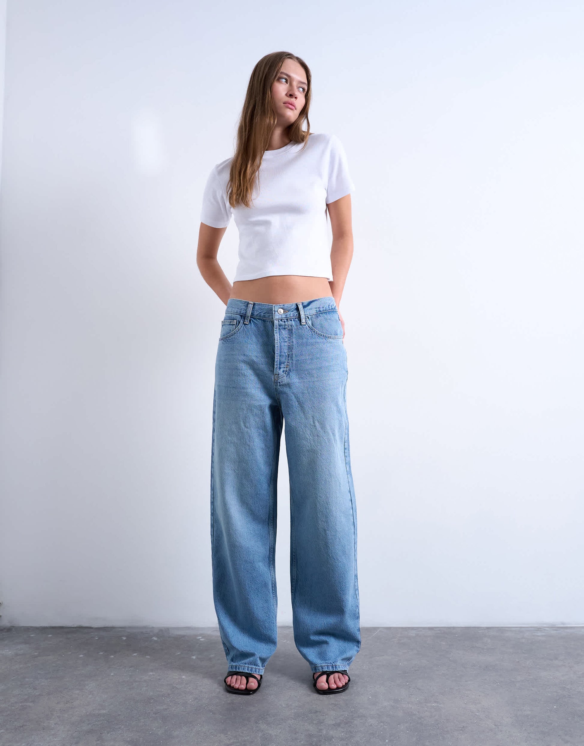 Topshop Column mid rise jean in bleach