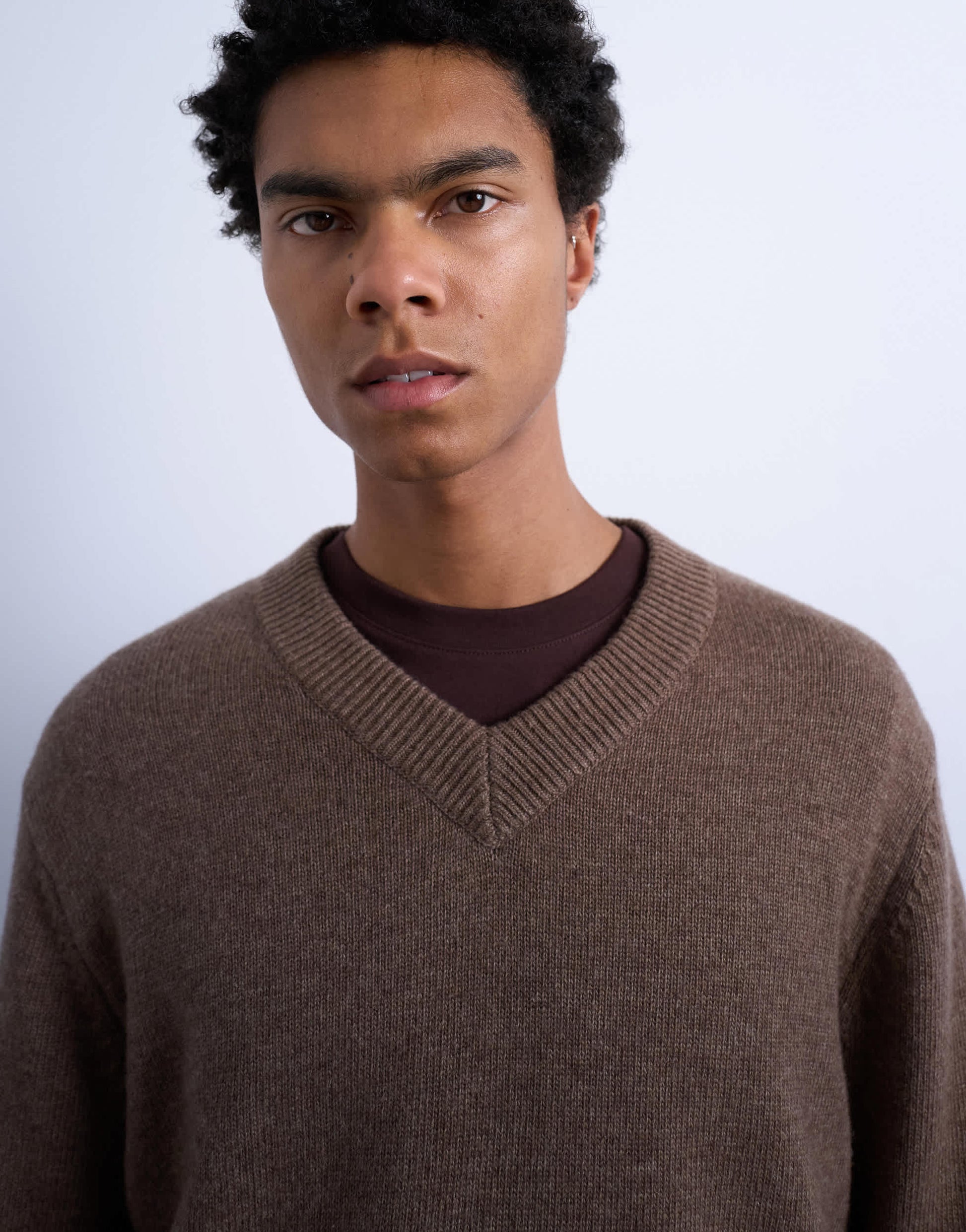 Topman regular fit v-neck knitted jumper with wool in brown