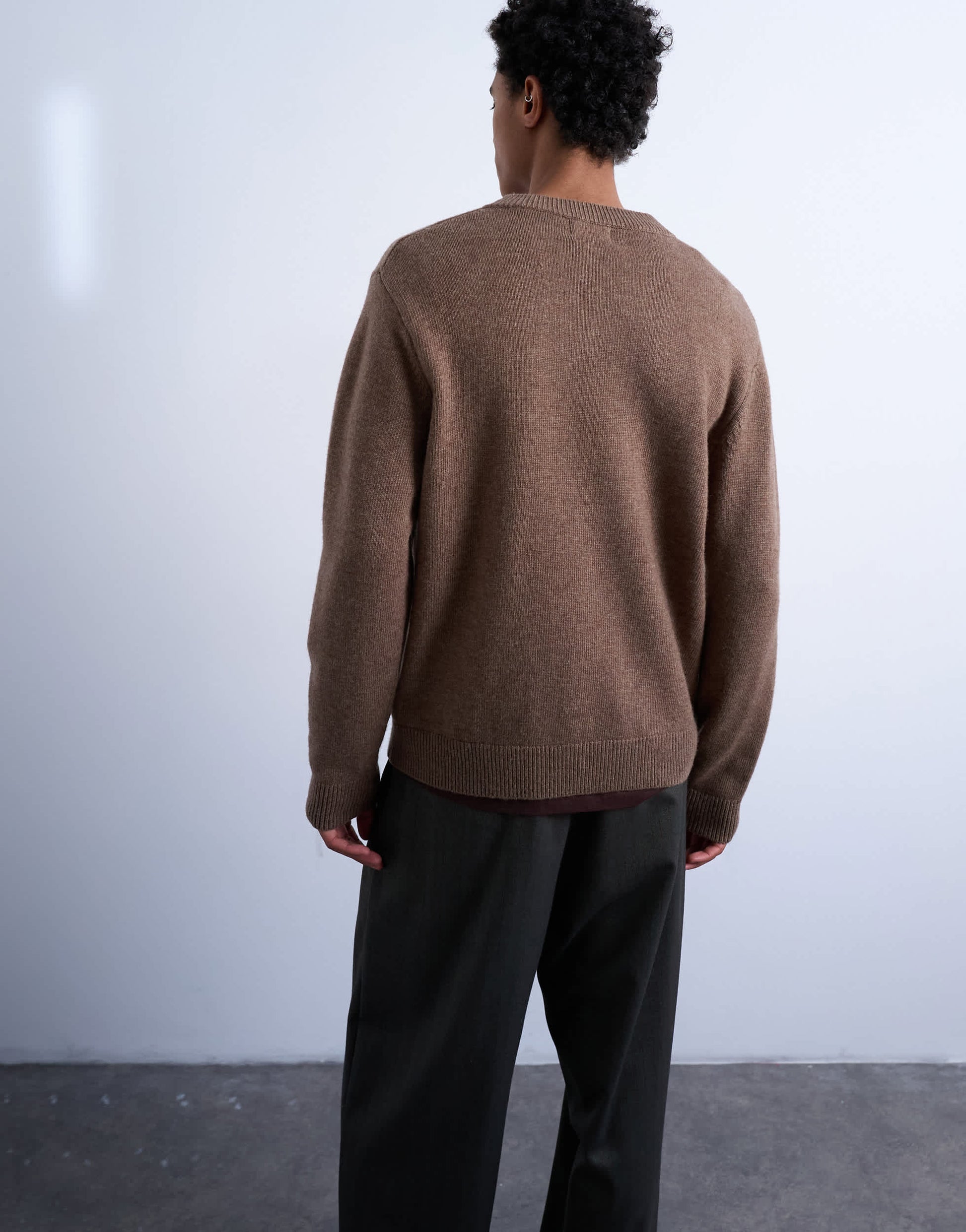 Topman regular fit v-neck knitted jumper with wool in brown