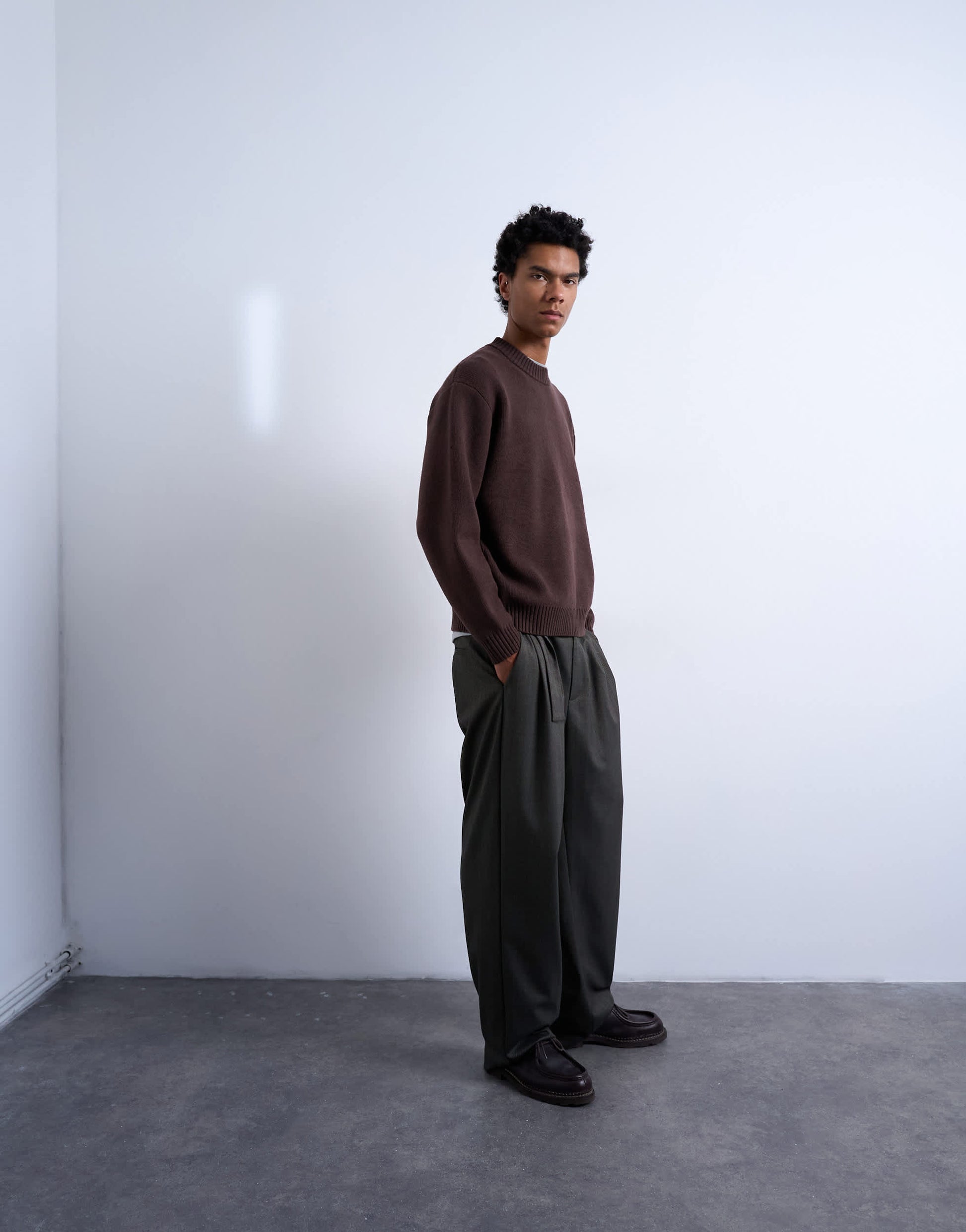 Topman relaxed fit knitted crew neck jumper in brown