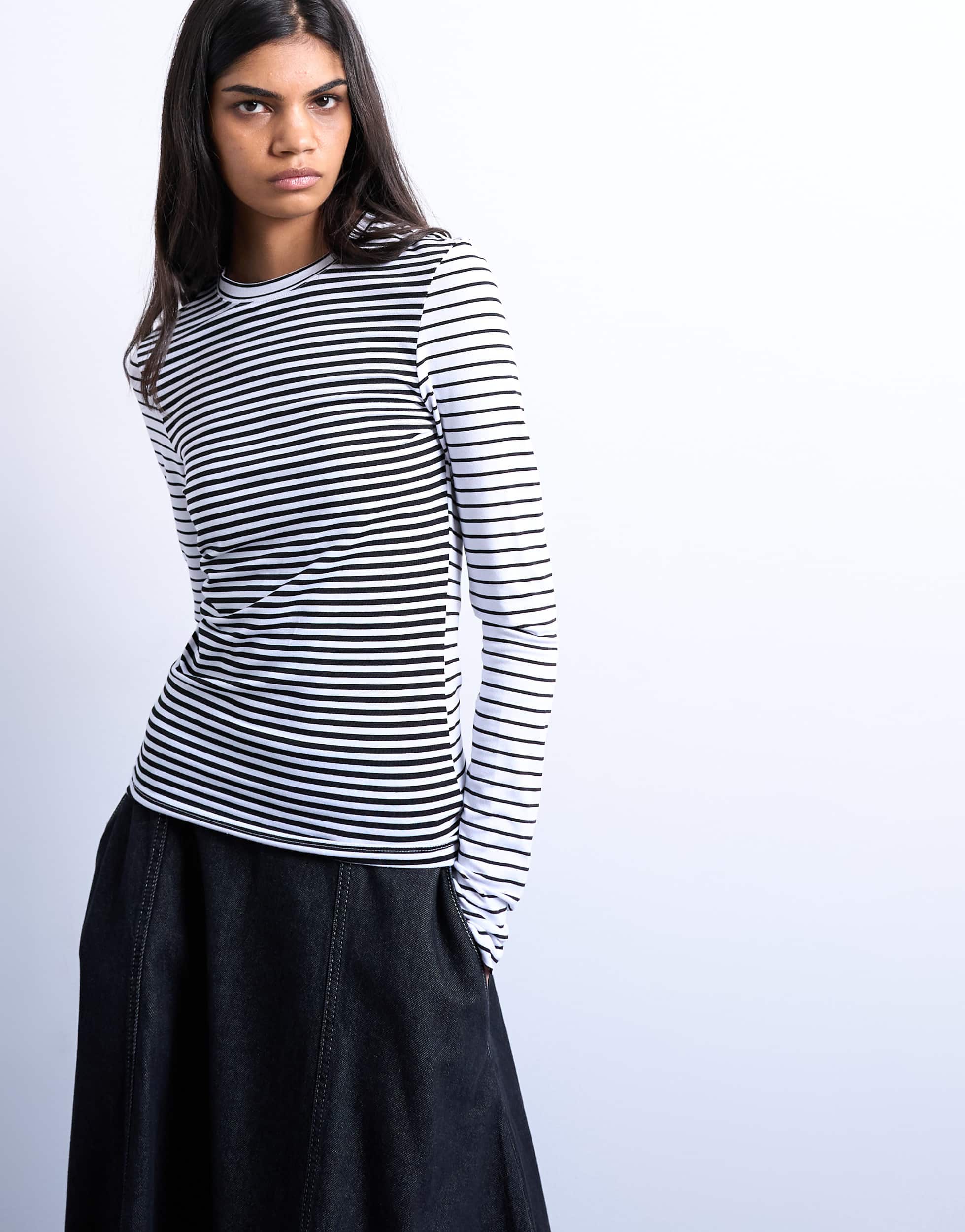 Topshop à rayures contrastées au dos, manches longues, monochrome