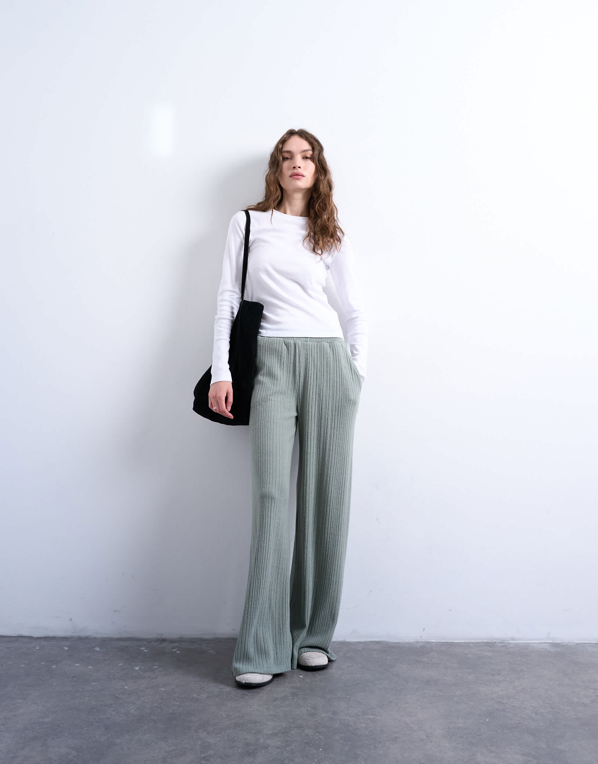 Pantalon côtelé à jambes larges Topshop vert sauge