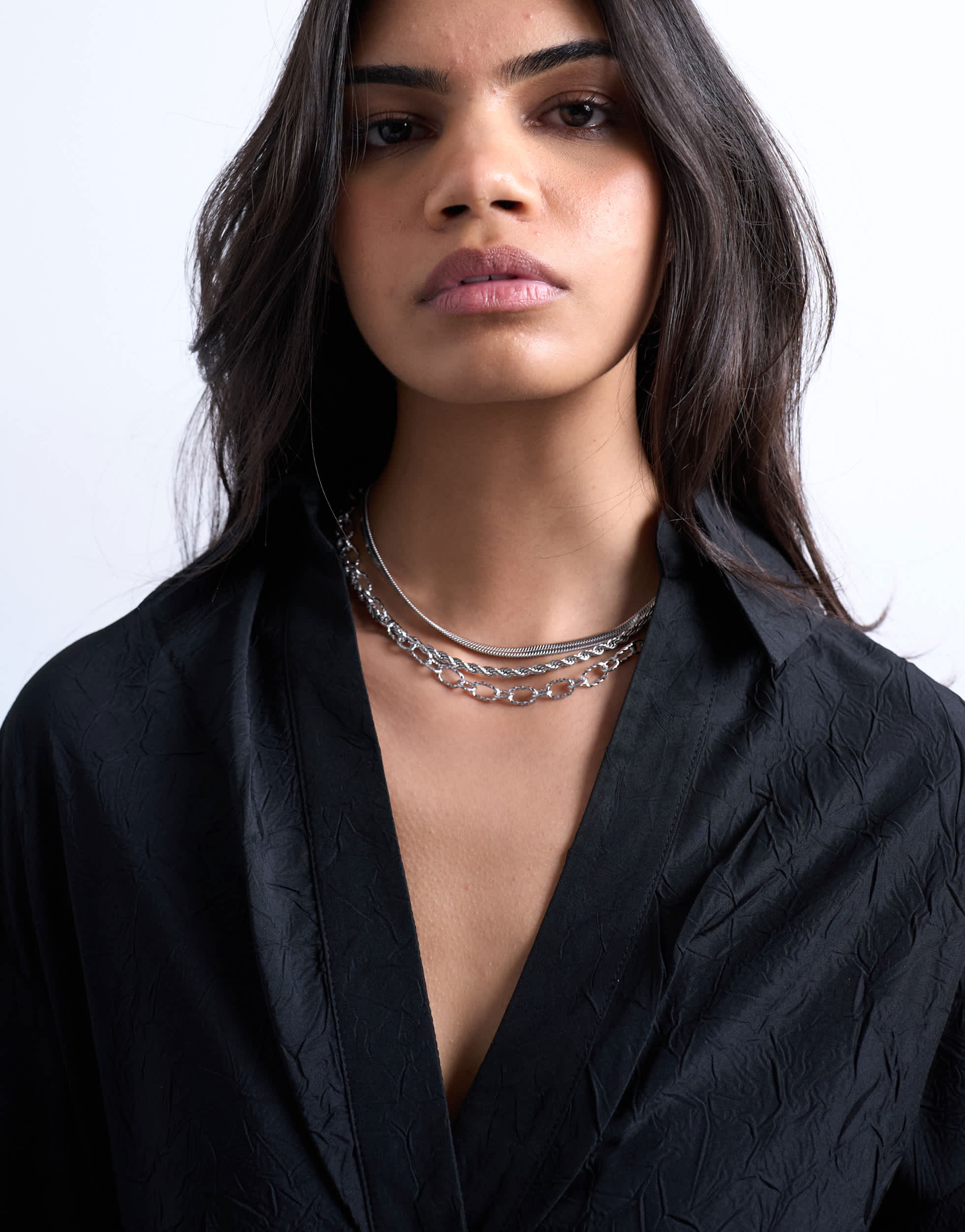 Collier Topshop Mina en acier inoxydable imperméable à plusieurs rangs, couleur argent