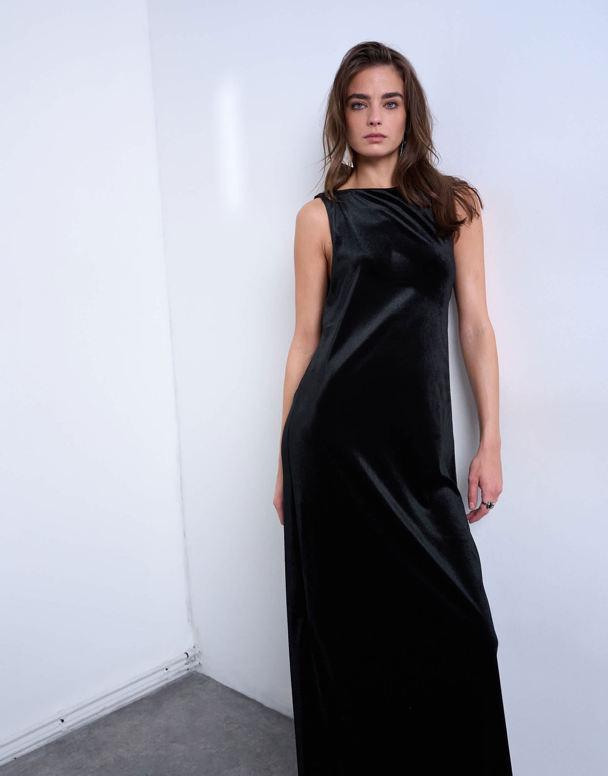Topshop high neck open back chuck on velvet maxi dress in black
