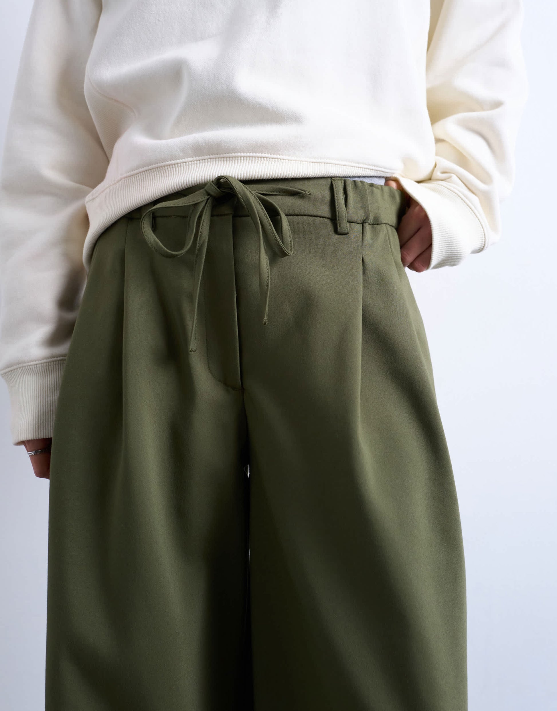 Topshop tailored balloon leg jogger in olive