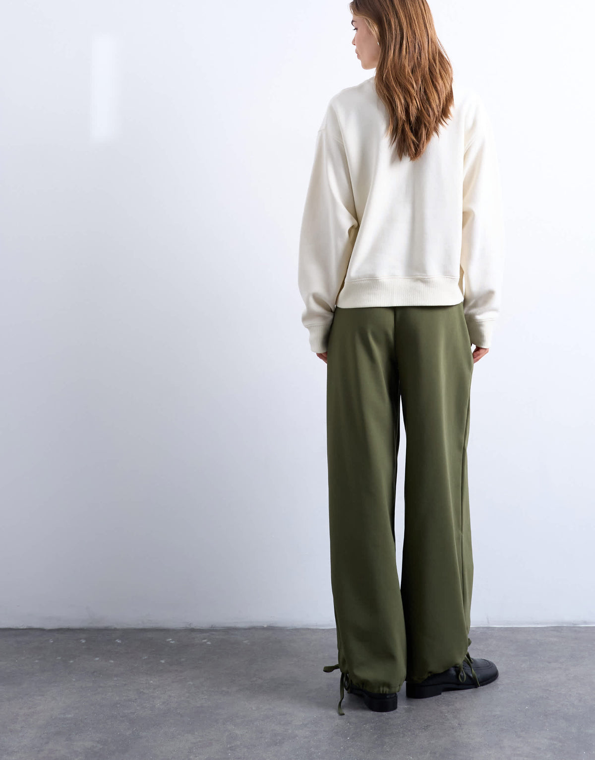 Topshop tailored balloon leg jogger in olive