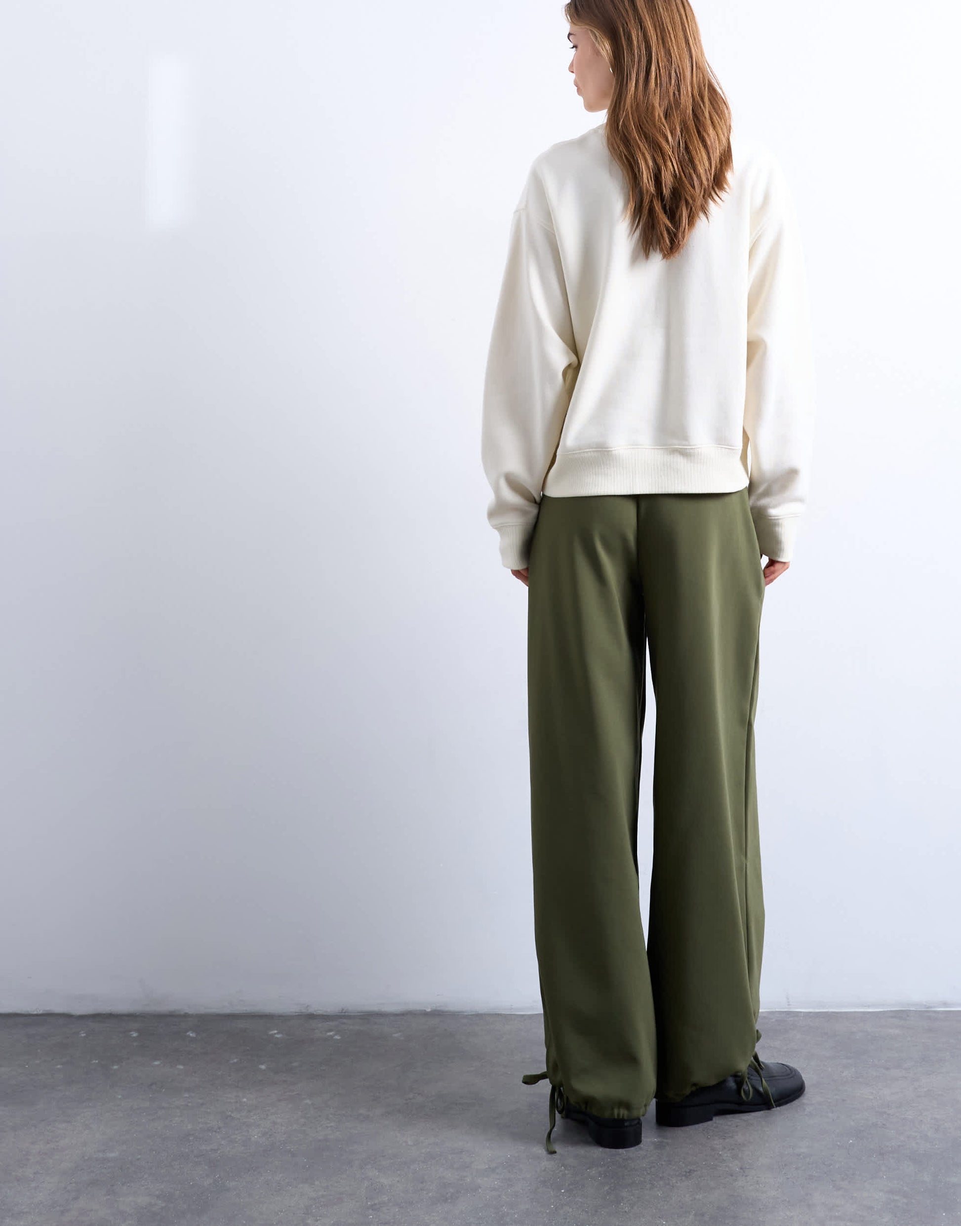 Topshop tailored balloon leg jogger in olive