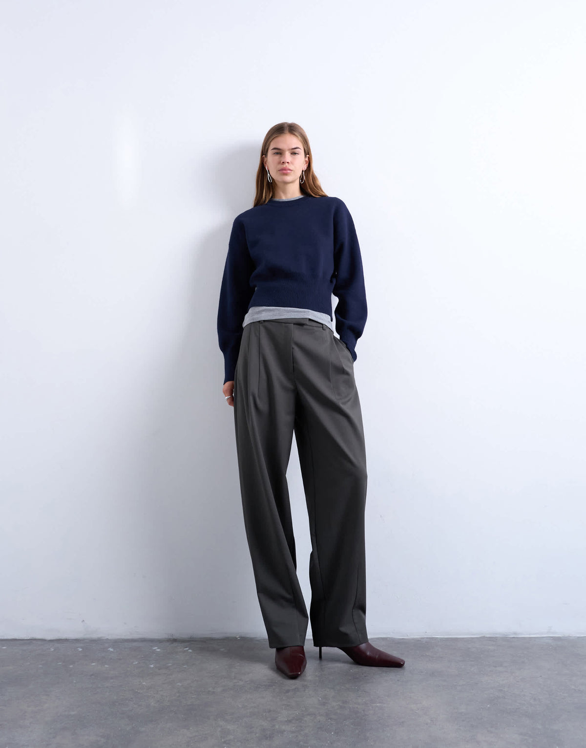 Topshop tailored pleated ovoid trouser in charcoal