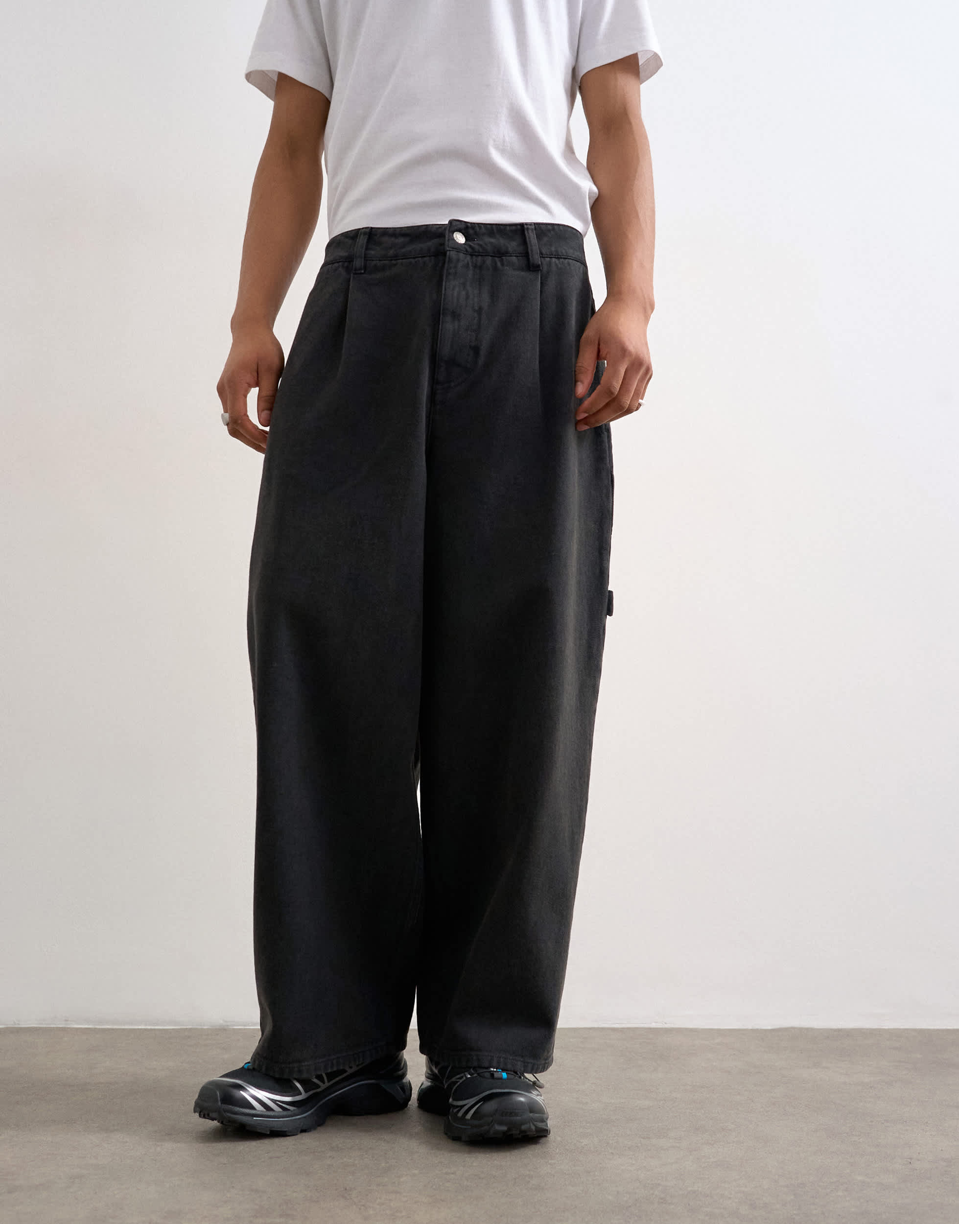 Topman barrel twill carpenter in black