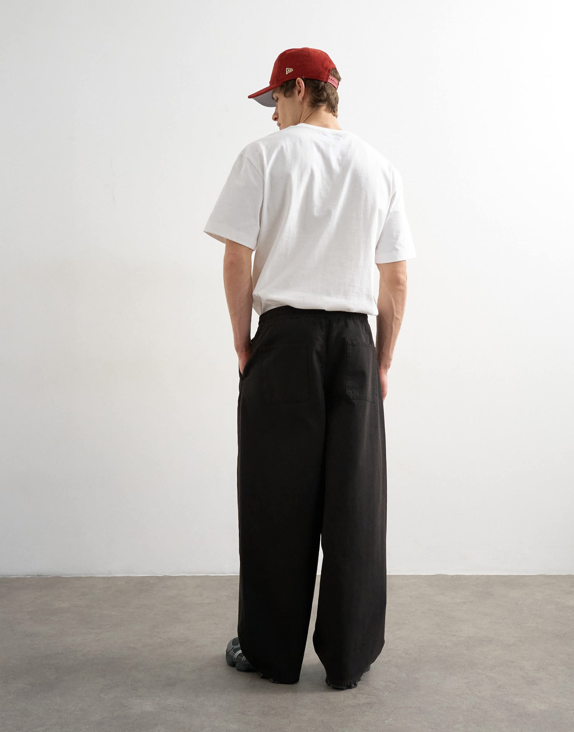 Topman baggy fit herringbone trousers in black