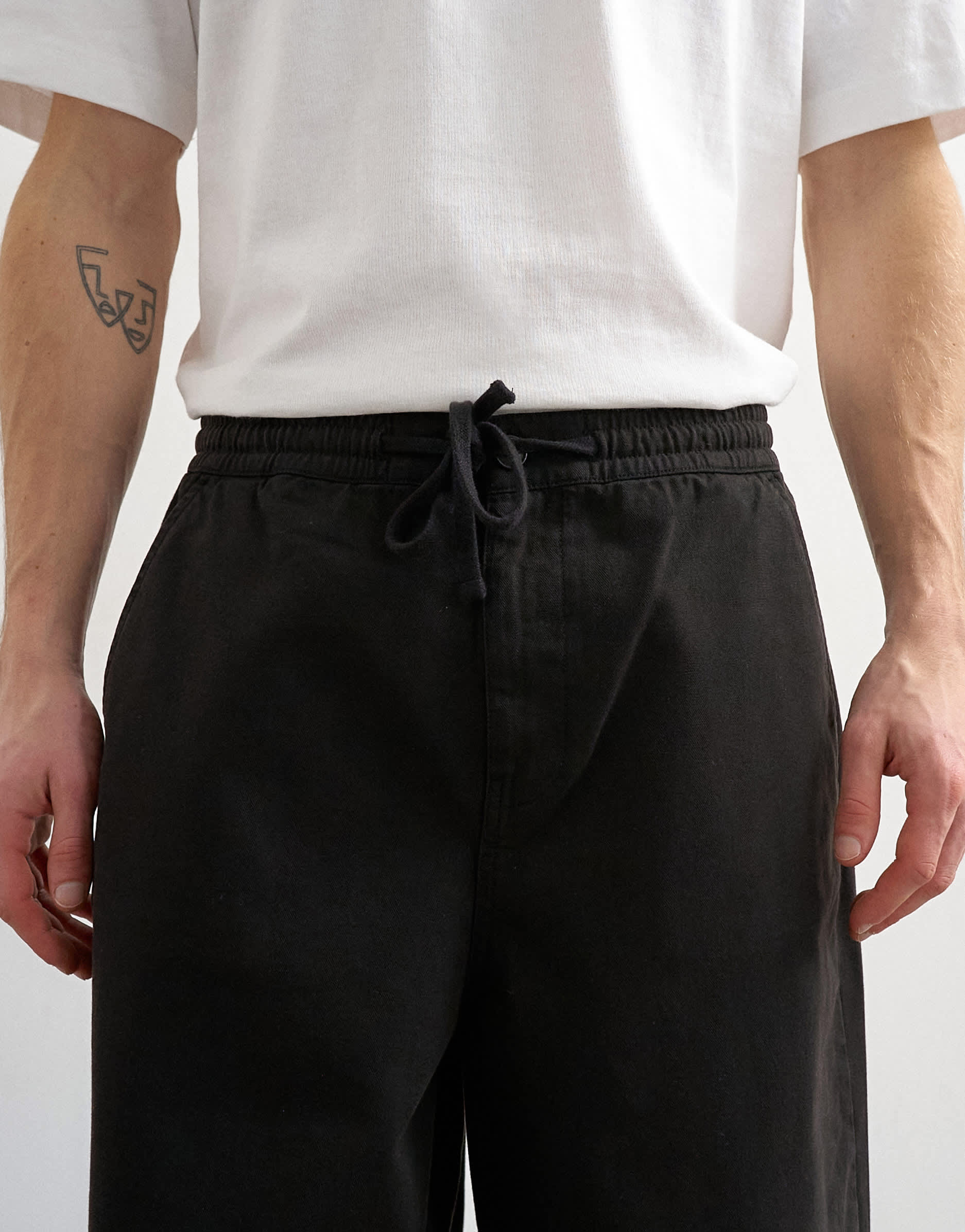 Topman baggy fit herringbone trousers in black