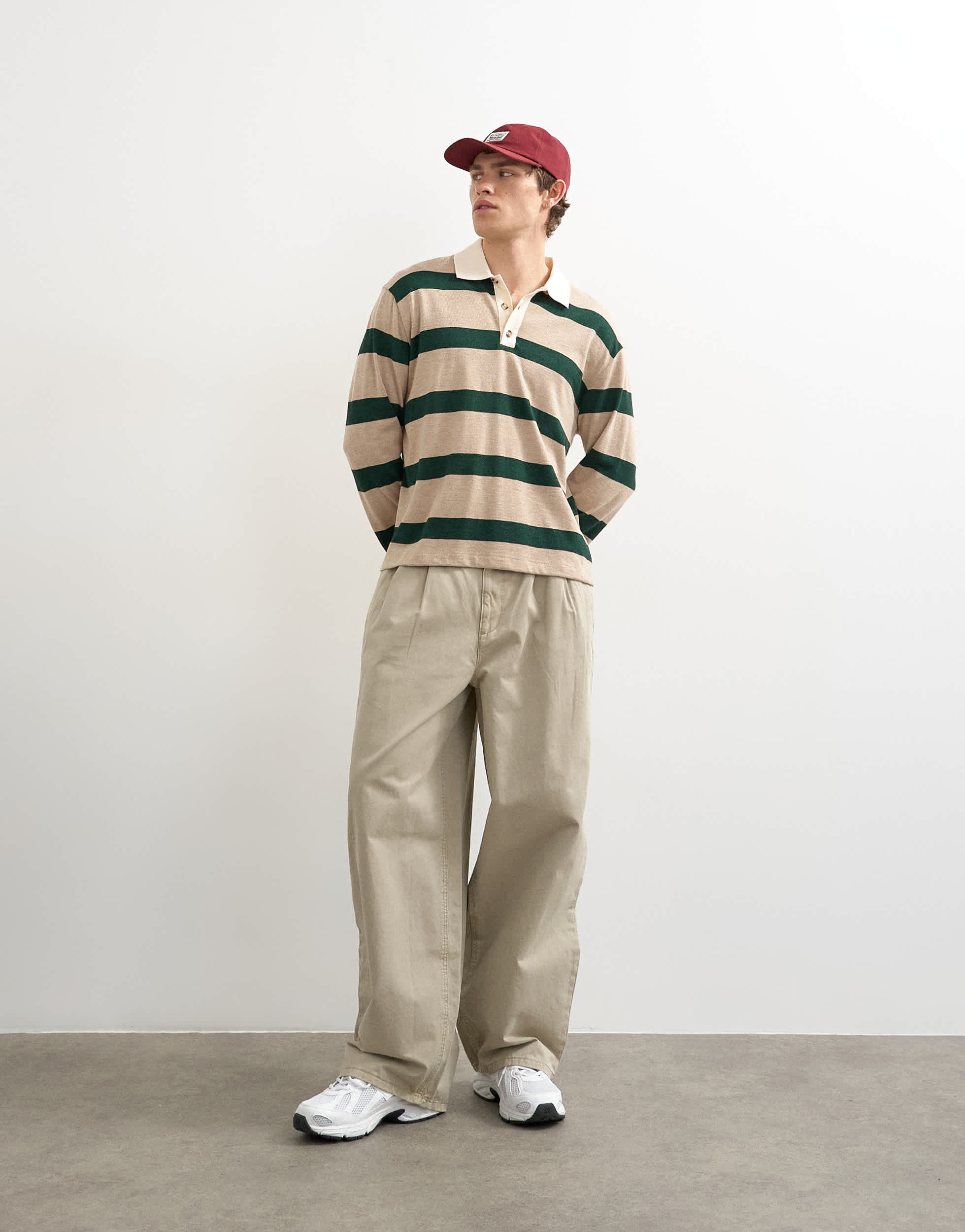 Pantalon coupe ample à pinces Topman couleur pierre